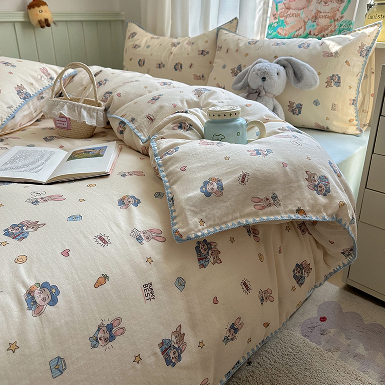 91家纺网 家纺一手货源 找家纺 桃子家居 2026新款A类纯棉有氧双层纱高品质贝壳边三角针工艺全棉四件套系列 棉双层纱-元气小兔