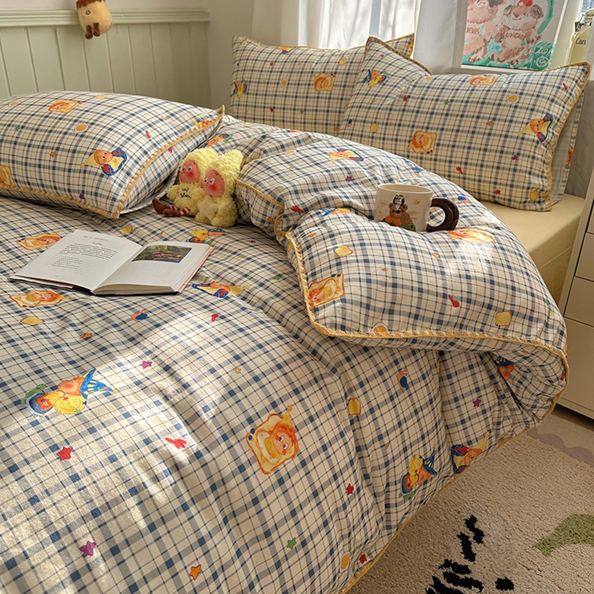 91家纺网 家纺一手货源 找家纺 桃子家居 2026新款A类纯棉有氧双层纱高品质贝壳边三角针工艺全棉四件套系列 棉双层纱-蓝格星星