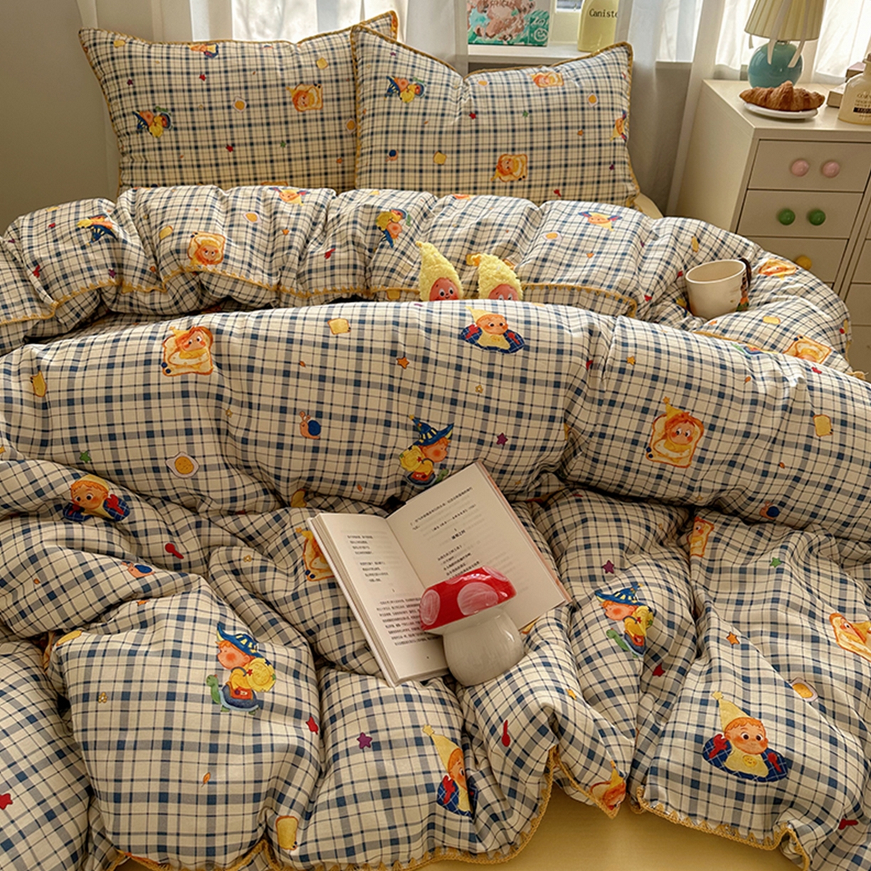 91家纺网 家纺一手货源 找家纺 桃子家居 2026新款A类纯棉有氧双层纱高品质贝壳边三角针工艺全棉四件套系列 棉双层纱-蓝格星星