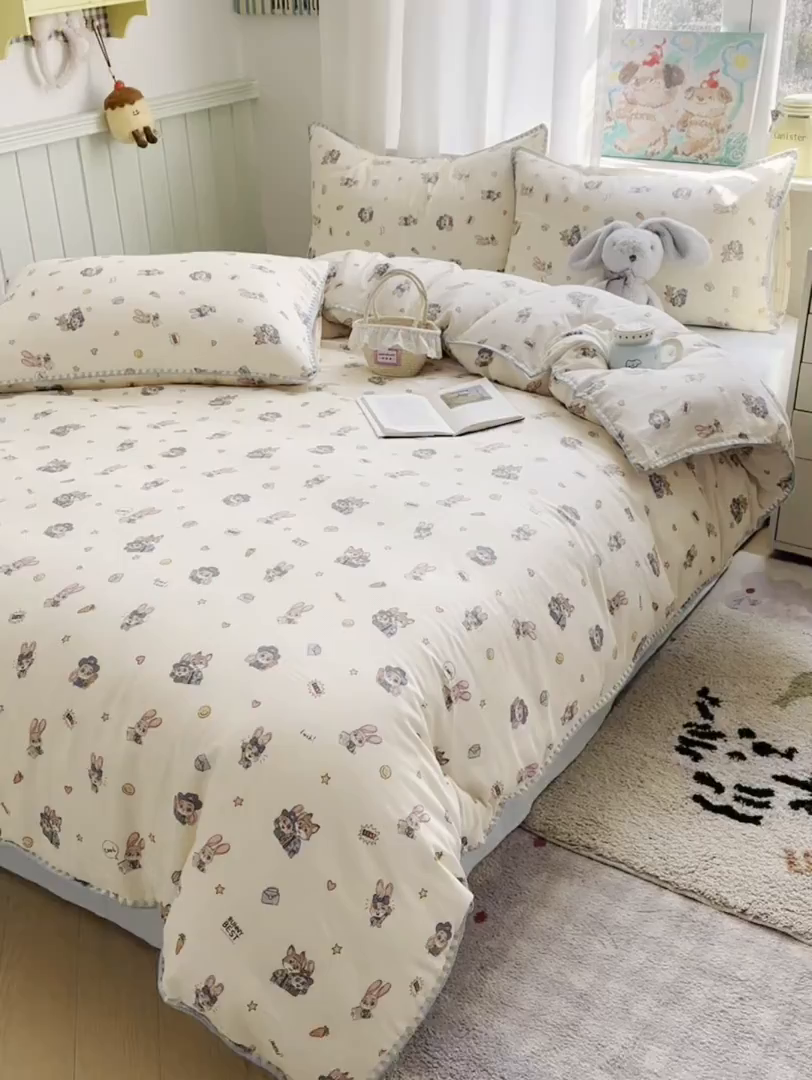 91家纺网 家纺一手货源 找家纺 桃子家居 2026新款A类纯棉有氧双层纱高品质贝壳边三角针工艺全棉四件套系列 棉双层纱-元气小兔