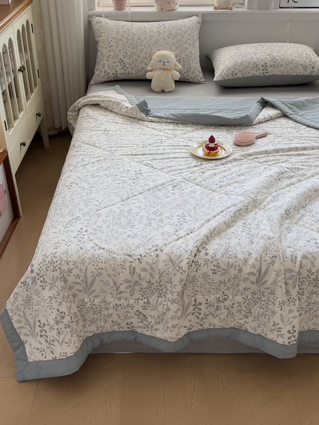 91家纺网 家纺一手货源 找家纺 棉森家纺 2026春夏新款全棉纯棉棉花夏被夏凉被空调被-风格三 茉-灰