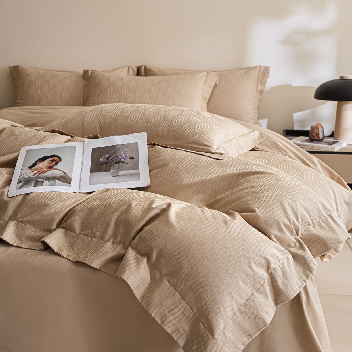 91家纺网 家纺一手货源 找家纺 新方向 【控价 提供买家秀】2026新款 提花50s双股全棉贡缎长绒棉四件套-云纹（控价标准328元 加大348元） 云纹-香槟