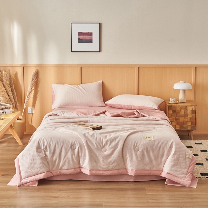 91家纺网 家纺一手货源 找家纺 简如 2026新款全棉纯棉色织水洗棉棉花空调被夏凉被 玛丽-粉