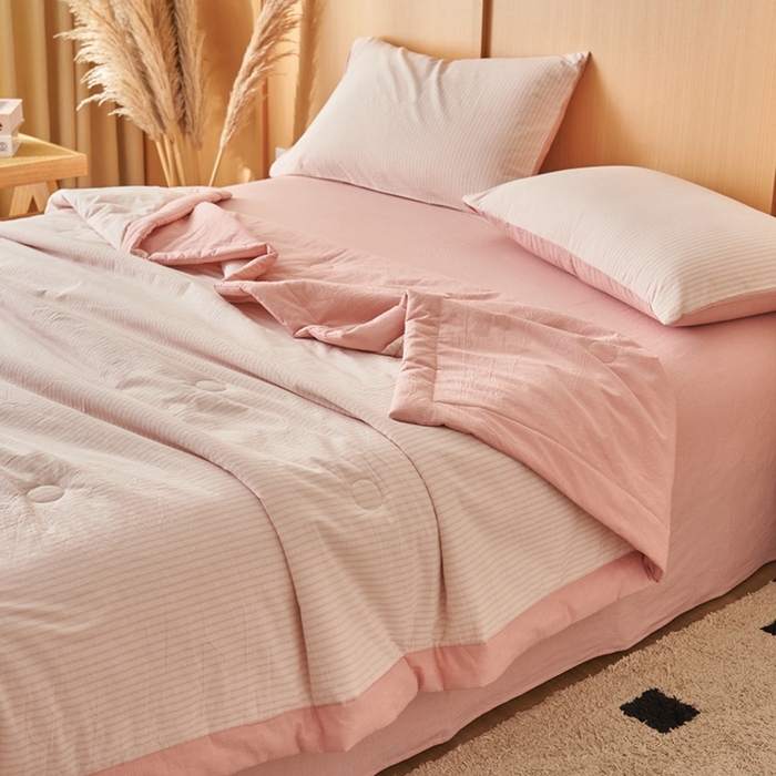 91家纺网 家纺一手货源 找家纺 简如 2026新款全棉纯棉色织水洗棉棉花空调被夏凉被 玛丽-粉