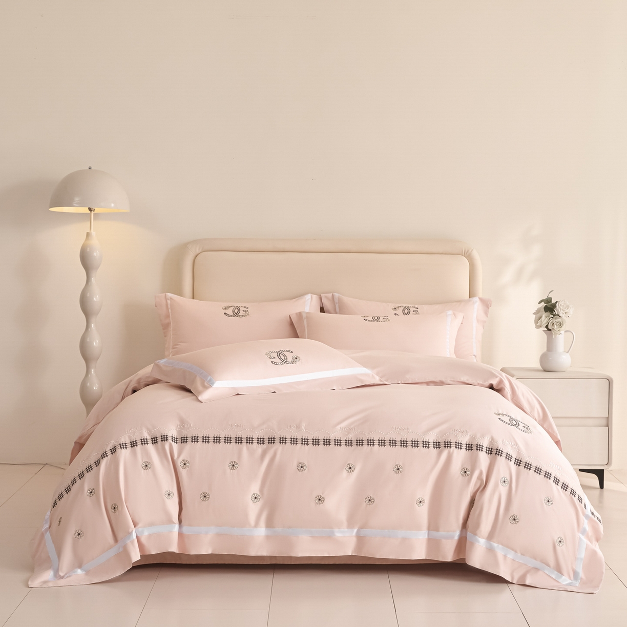 91家纺网 家纺一手货源 找家纺 （总）新方向 【控价 提供买家秀】2026新款刺绣50s双股全棉贡缎长绒棉四件套-金伯妮（控价 标准358元 加大378元）