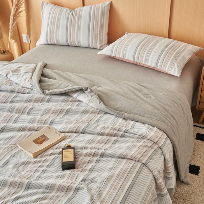 91家纺网 家纺一手货源 找家纺 简如 2026新款全棉纯棉色织水洗棉棉花空调被夏凉被 沐妍-灰