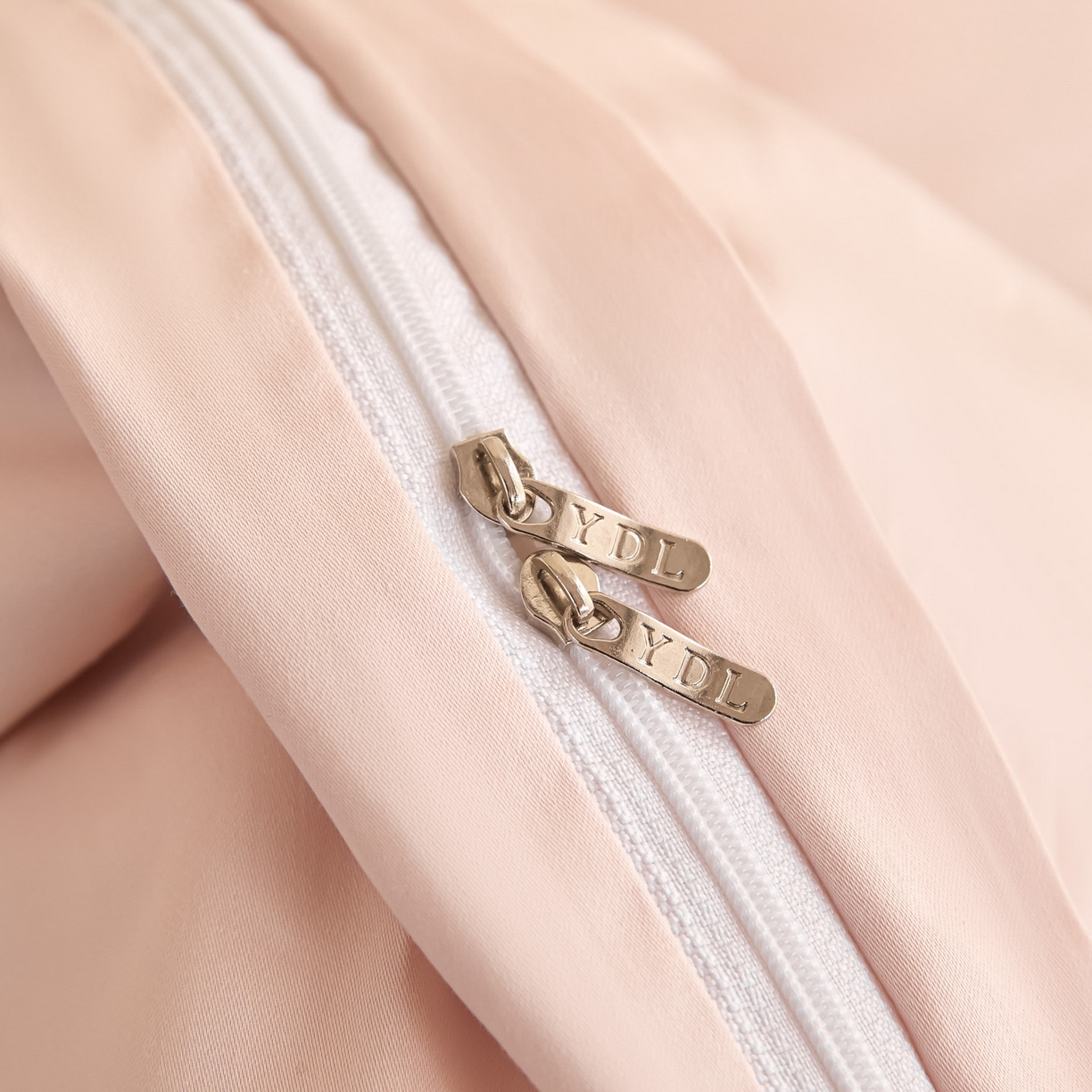 91家纺网 家纺一手货源 找家纺 （总）新方向 【控价 提供买家秀】2026新款刺绣50s双股全棉贡缎长绒棉四件套-金伯妮（控价 标准358元 加大378元）