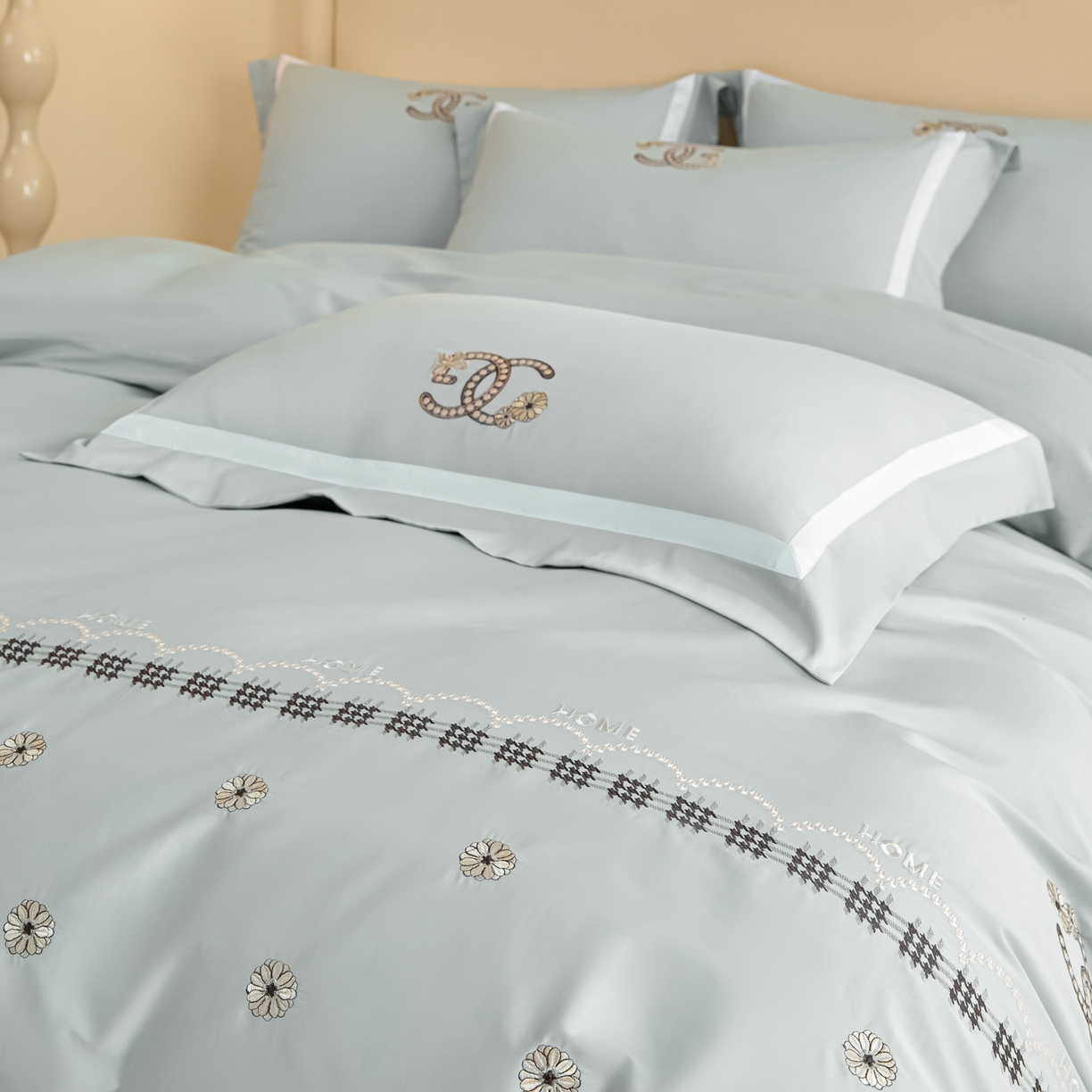 91家纺网 家纺一手货源 找家纺 新方向 【控价 提供买家秀】2026新款刺绣50s双股全棉贡缎长绒棉四件套-金伯妮（控价 标准358元 加大378元） 金伯妮-星月蓝