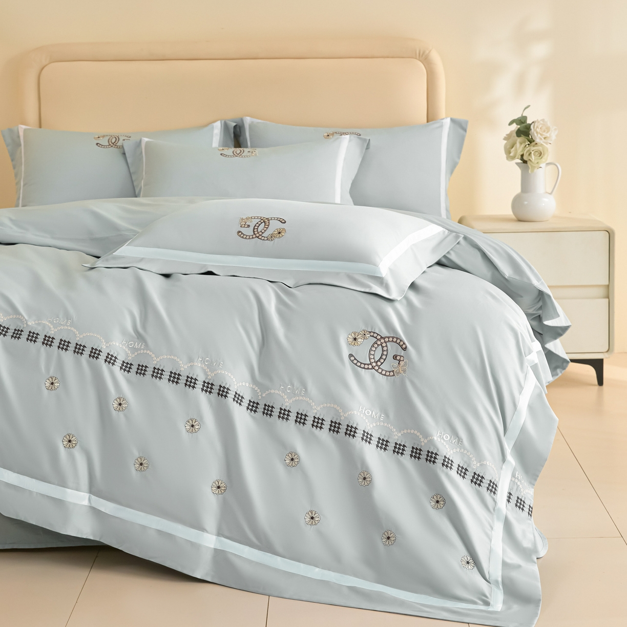 91家纺网 家纺一手货源 找家纺 新方向 【控价 提供买家秀】2026新款刺绣50s双股全棉贡缎长绒棉四件套-金伯妮（控价 标准358元 加大378元） 金伯妮-星月蓝