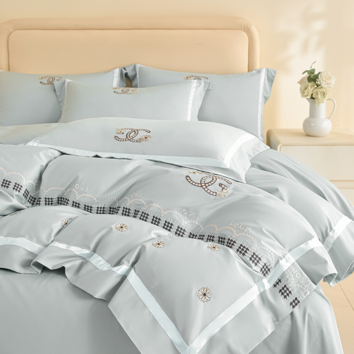 91家纺网 家纺一手货源 找家纺 新方向 【控价 提供买家秀】2026新款刺绣50s双股全棉贡缎长绒棉四件套-金伯妮（控价 标准358元 加大378元） 金伯妮-星月蓝