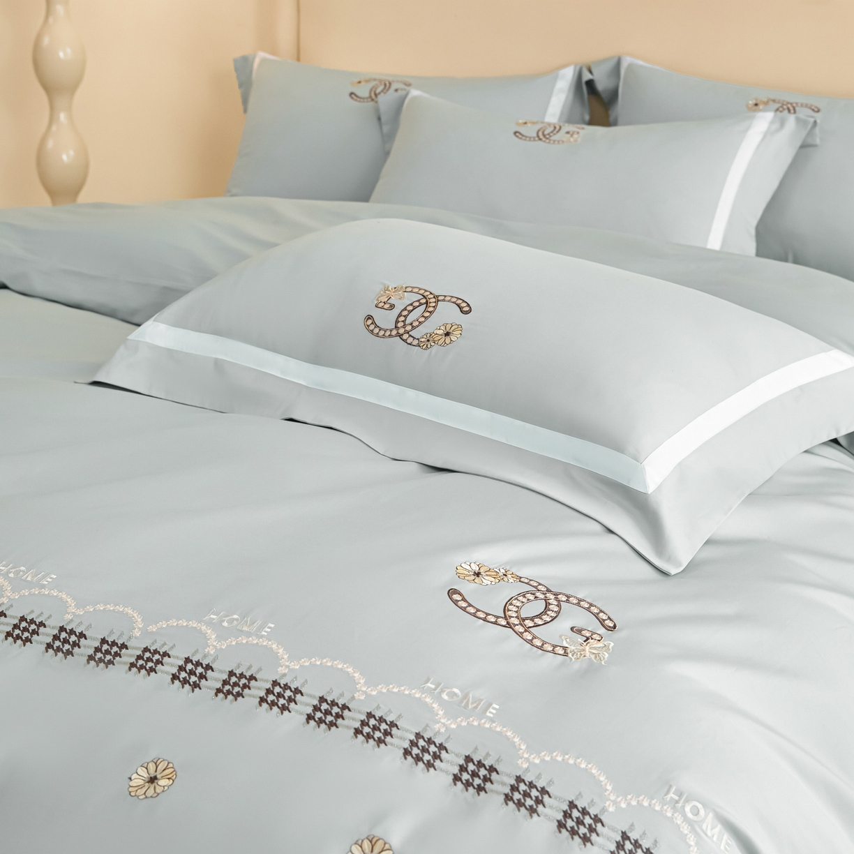 91家纺网 家纺一手货源 找家纺 新方向 【控价 提供买家秀】2026新款刺绣50s双股全棉贡缎长绒棉四件套-金伯妮（控价 标准358元 加大378元） 金伯妮-星月蓝