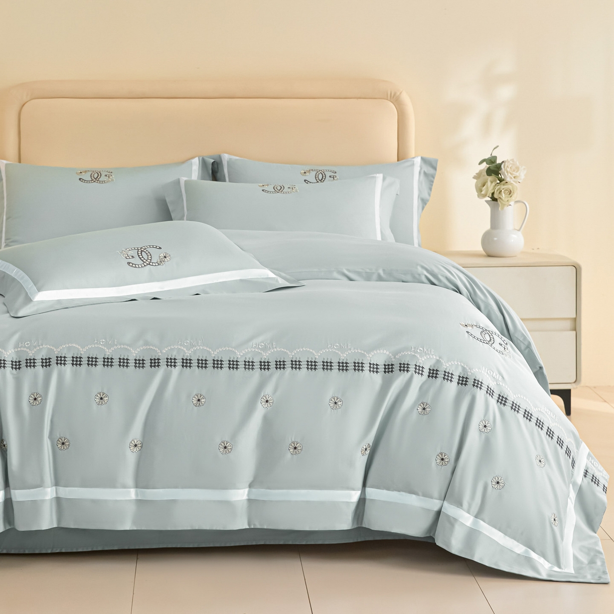 91家纺网 家纺一手货源 找家纺 新方向 【控价 提供买家秀】2026新款刺绣50s双股全棉贡缎长绒棉四件套-金伯妮（控价 标准358元 加大378元） 金伯妮-星月蓝