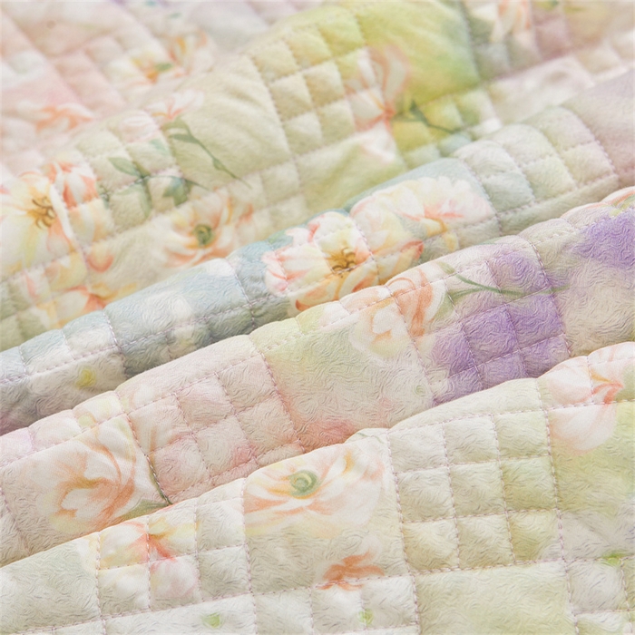 91家纺网 家纺一手货源 找家纺 宜凡家纺 2026新款莱赛尔印花夹棉单床裙床裙三件套 鸢尾幽梦