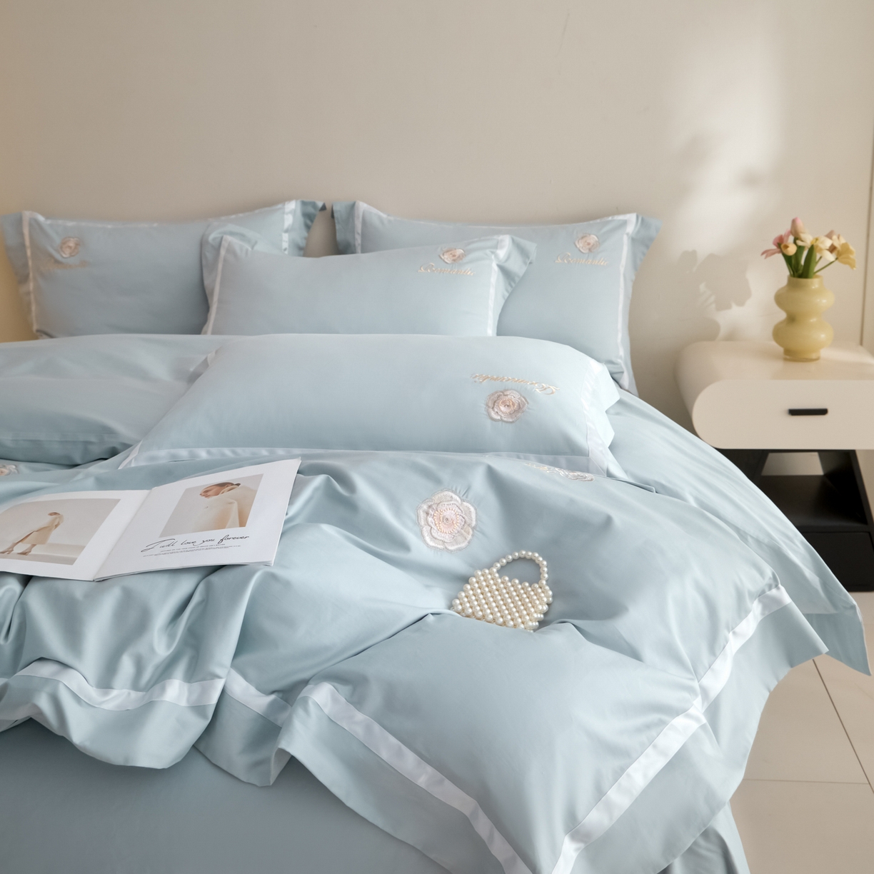 91家纺网 家纺一手货源 找家纺 新方向 【控价 提供买家秀】2026新款刺绣50s双股全棉贡缎长绒棉四件套-半夏（控价 标准338元 加大358元） 半夏-星月蓝