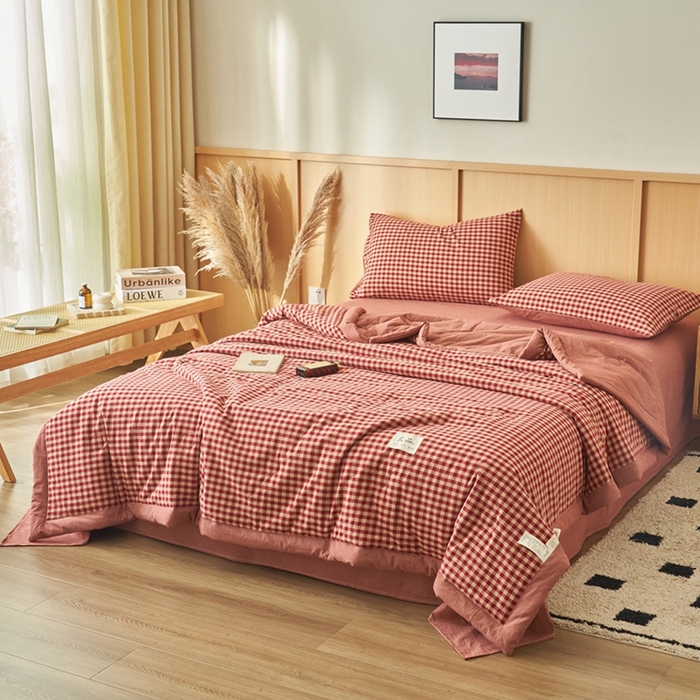 91家纺网 家纺一手货源 找家纺 简如 2026新款全棉纯棉色织水洗棉棉花空调被夏凉被 芸素-红