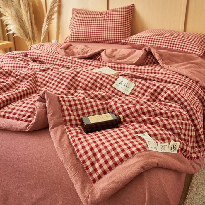 91家纺网 家纺一手货源 找家纺 简如 2026新款全棉纯棉色织水洗棉棉花空调被夏凉被 芸素-红