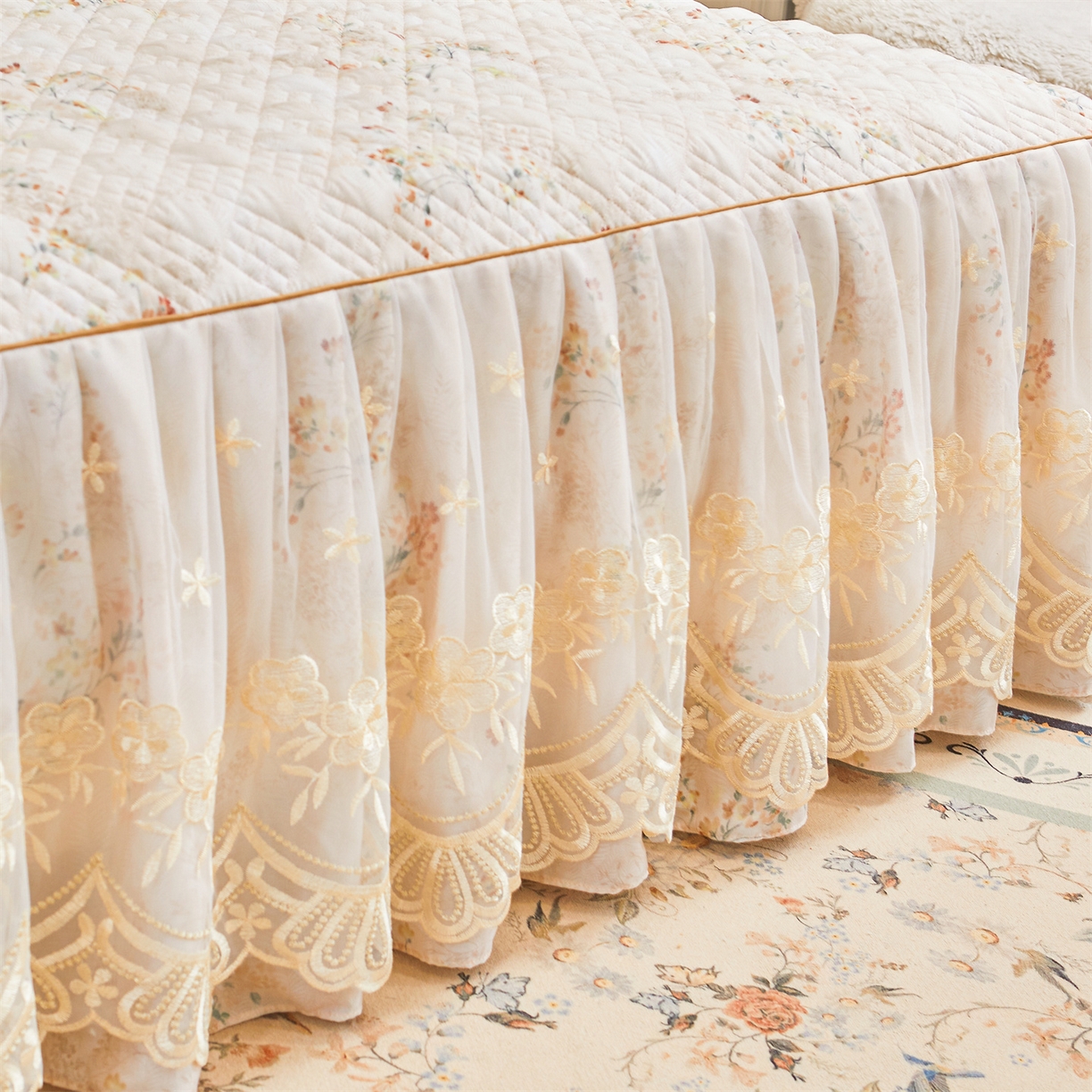 91家纺网 家纺一手货源 找家纺 宜凡家纺 2026新款莱赛尔印花夹棉床裙四件套 兰枝玉树