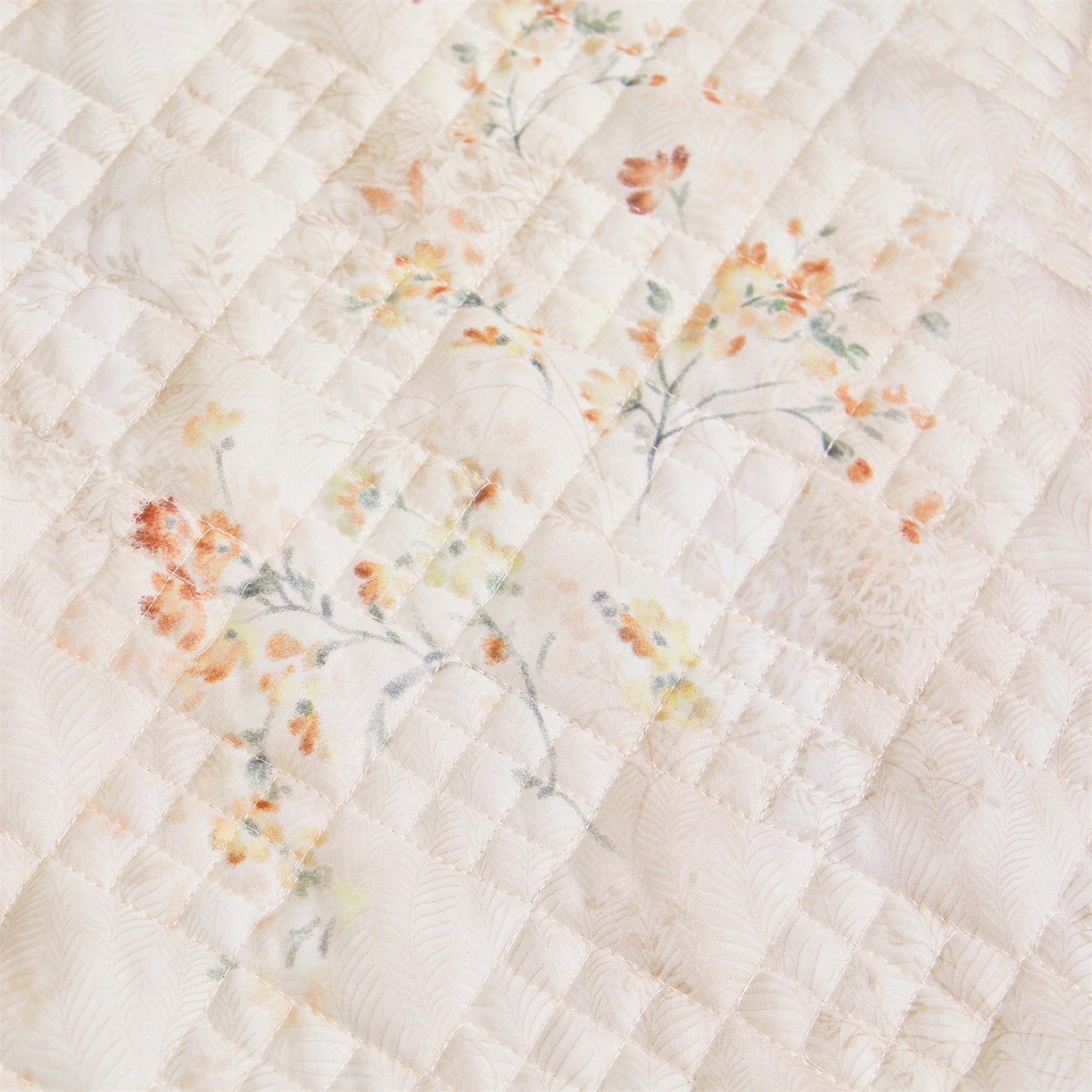 91家纺网 家纺一手货源 找家纺 宜凡家纺 2026新款莱赛尔印花夹棉床裙四件套 兰枝玉树