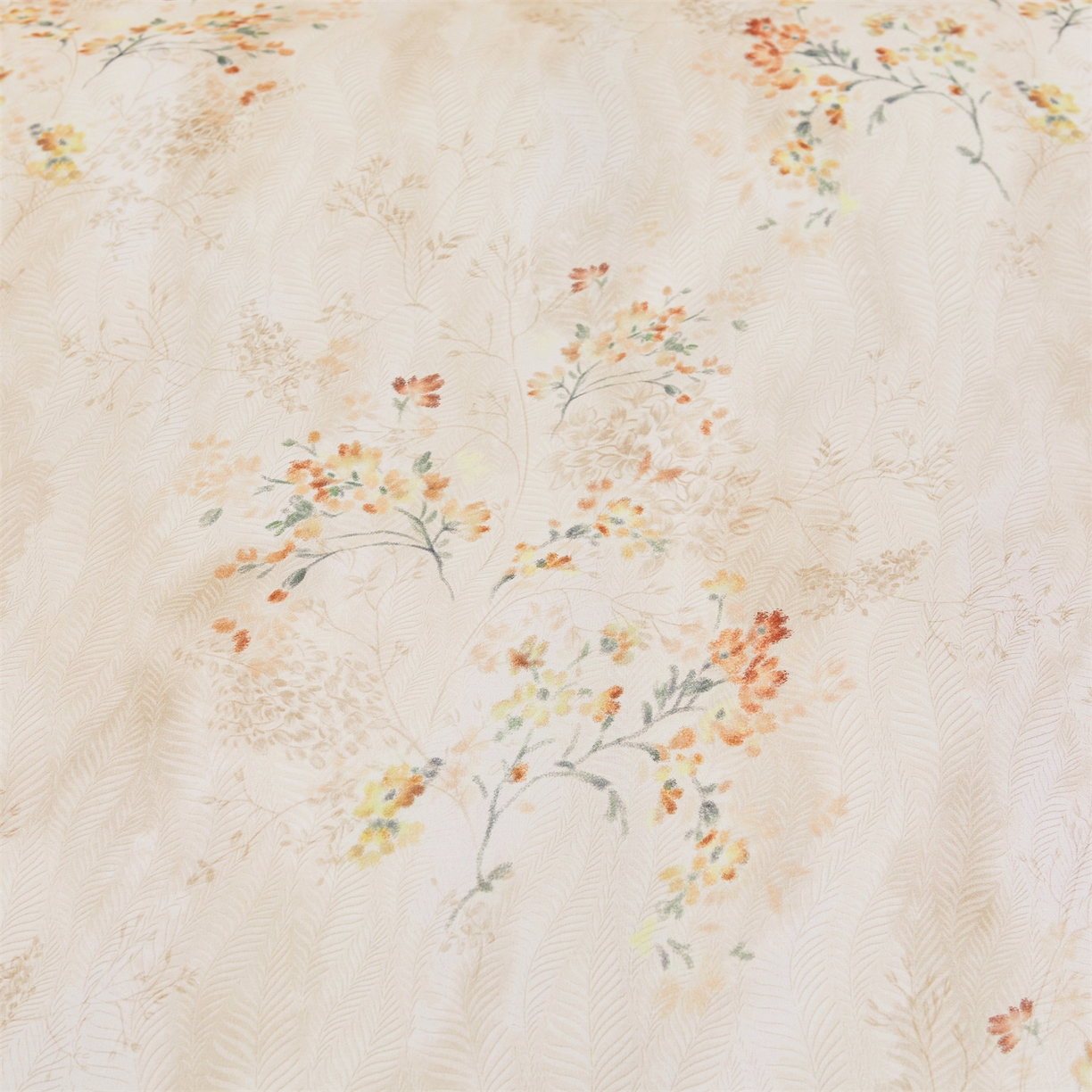 91家纺网 家纺一手货源 找家纺 宜凡家纺 2026新款莱赛尔印花夹棉床裙四件套 兰枝玉树