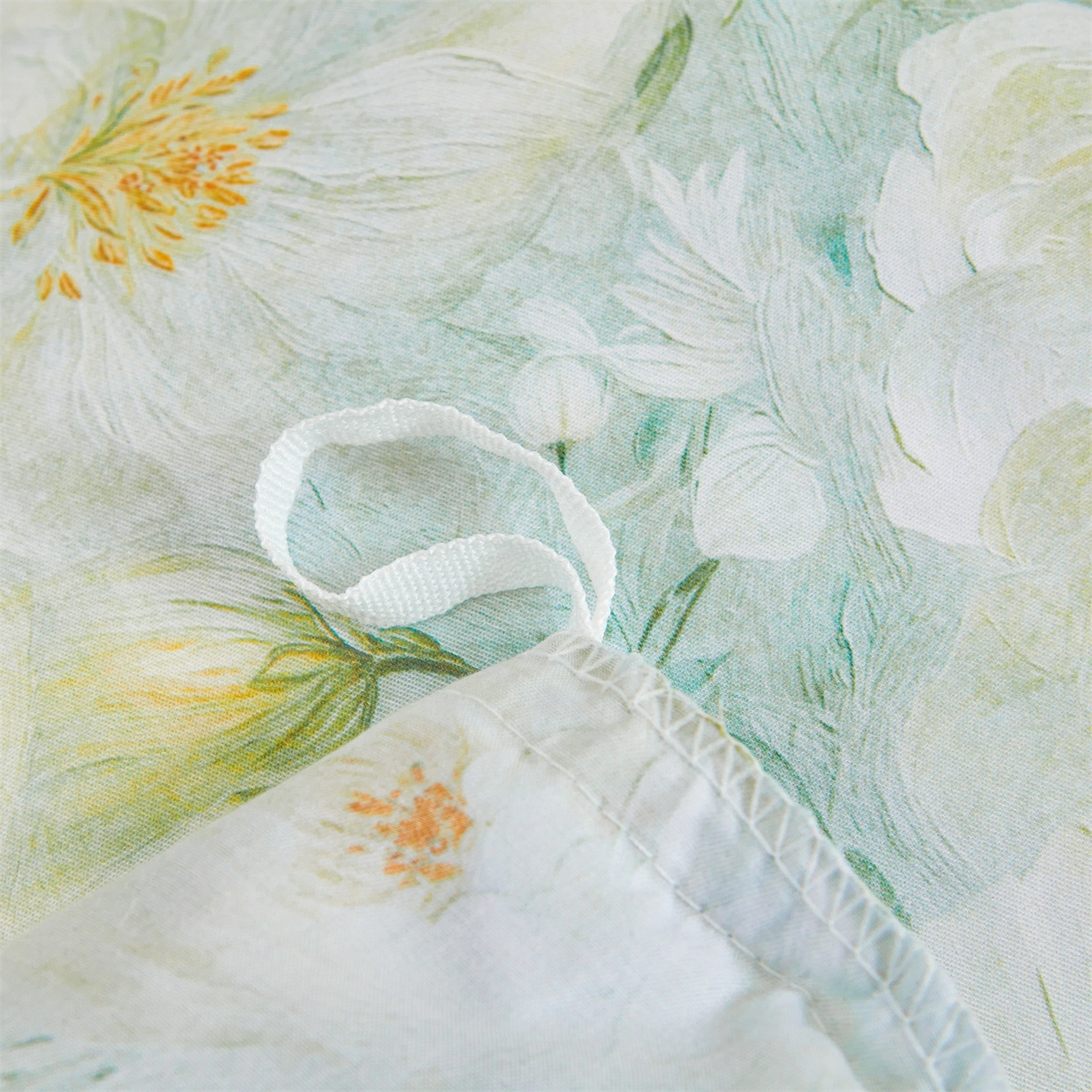 91家纺网 家纺一手货源 找家纺 宜凡家纺 2026新款莱赛尔印花夹棉床裙四件套 栀子花年