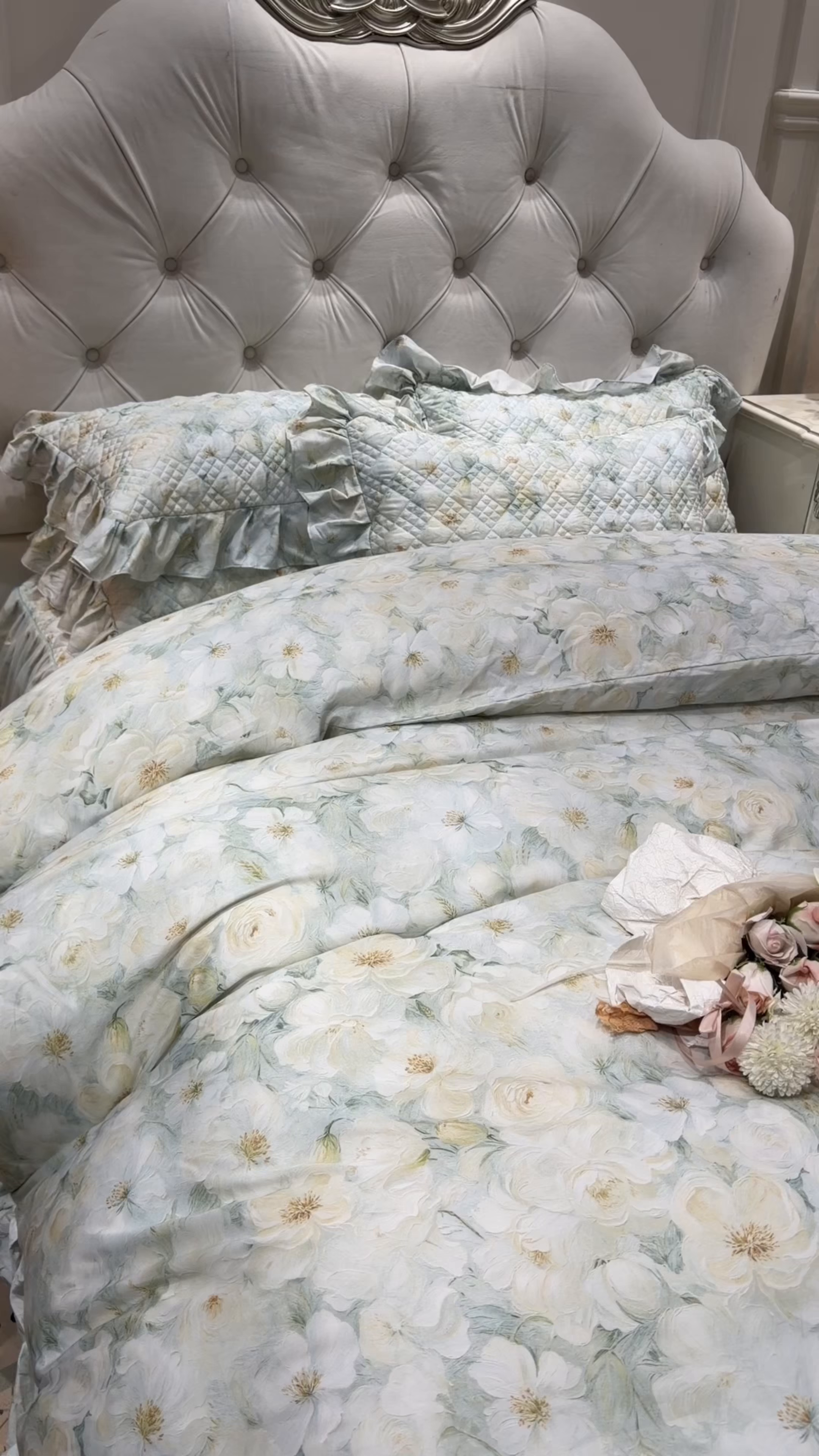 91家纺网 家纺一手货源 找家纺 宜凡家纺 2026新款莱赛尔印花夹棉床裙四件套 栀子花年