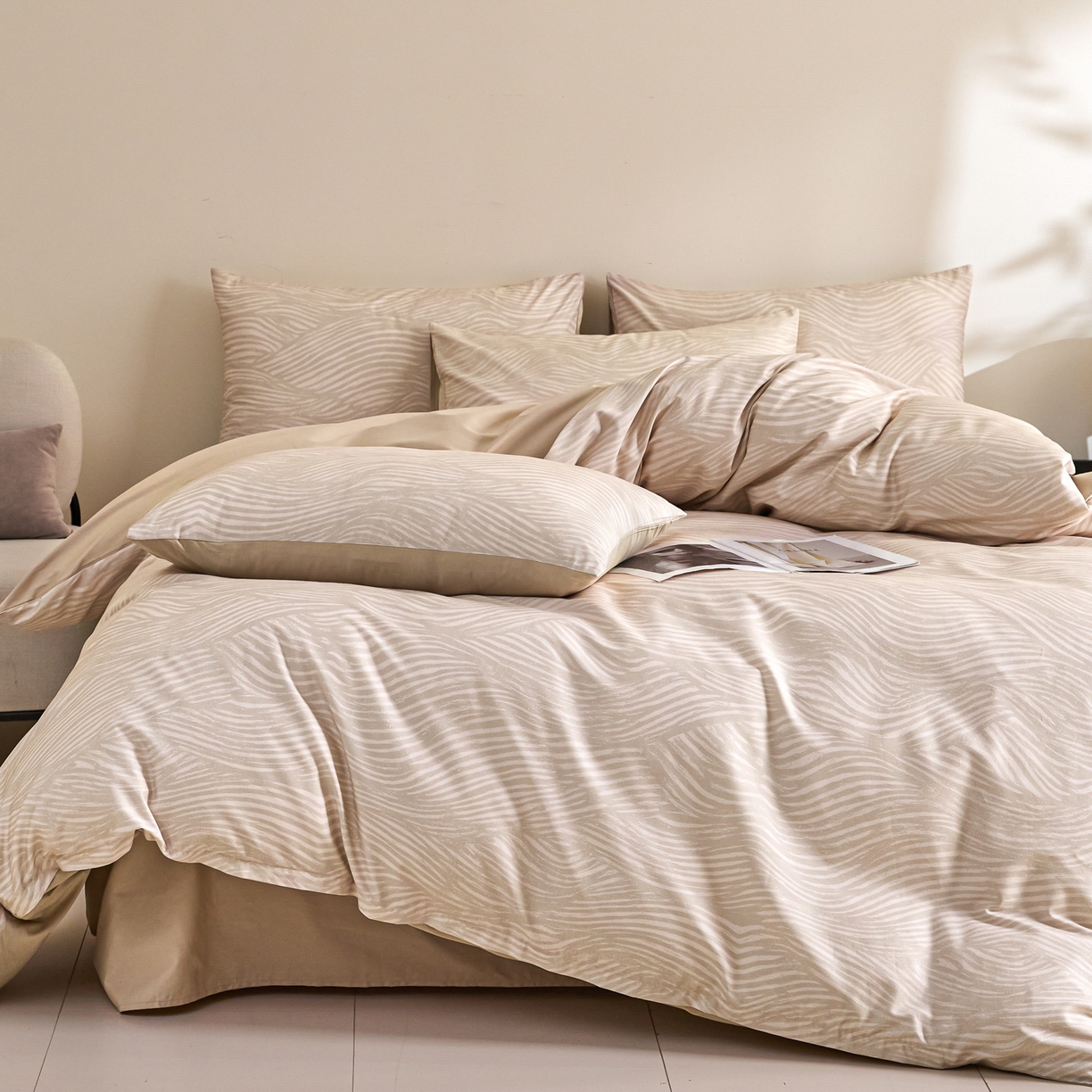 91家纺网 家纺一手货源 找家纺 新方向 【控价 提供买家秀】2026新款 数码印花50s双股全棉贡缎长绒棉四件套-罗马(控价 标准288元 加大308元) 罗马-香槟