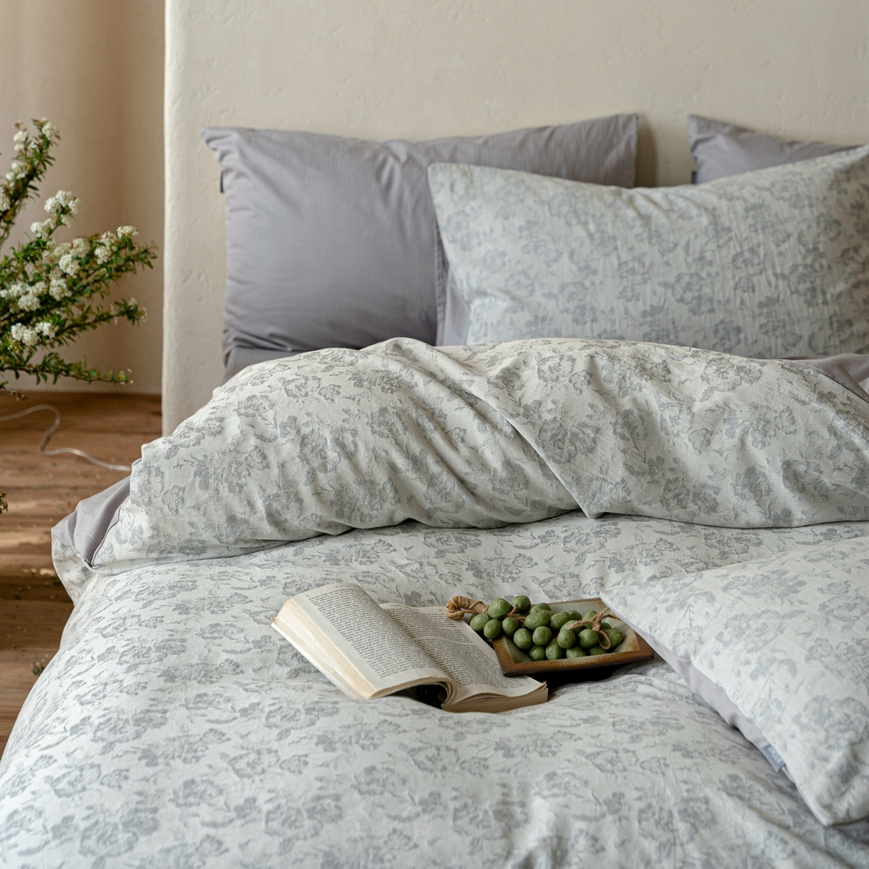 91家纺网 家纺一手货源 找家纺 时光里 2026新款全棉纯棉60支色织水洗提花四件套 椿樱时--浅山