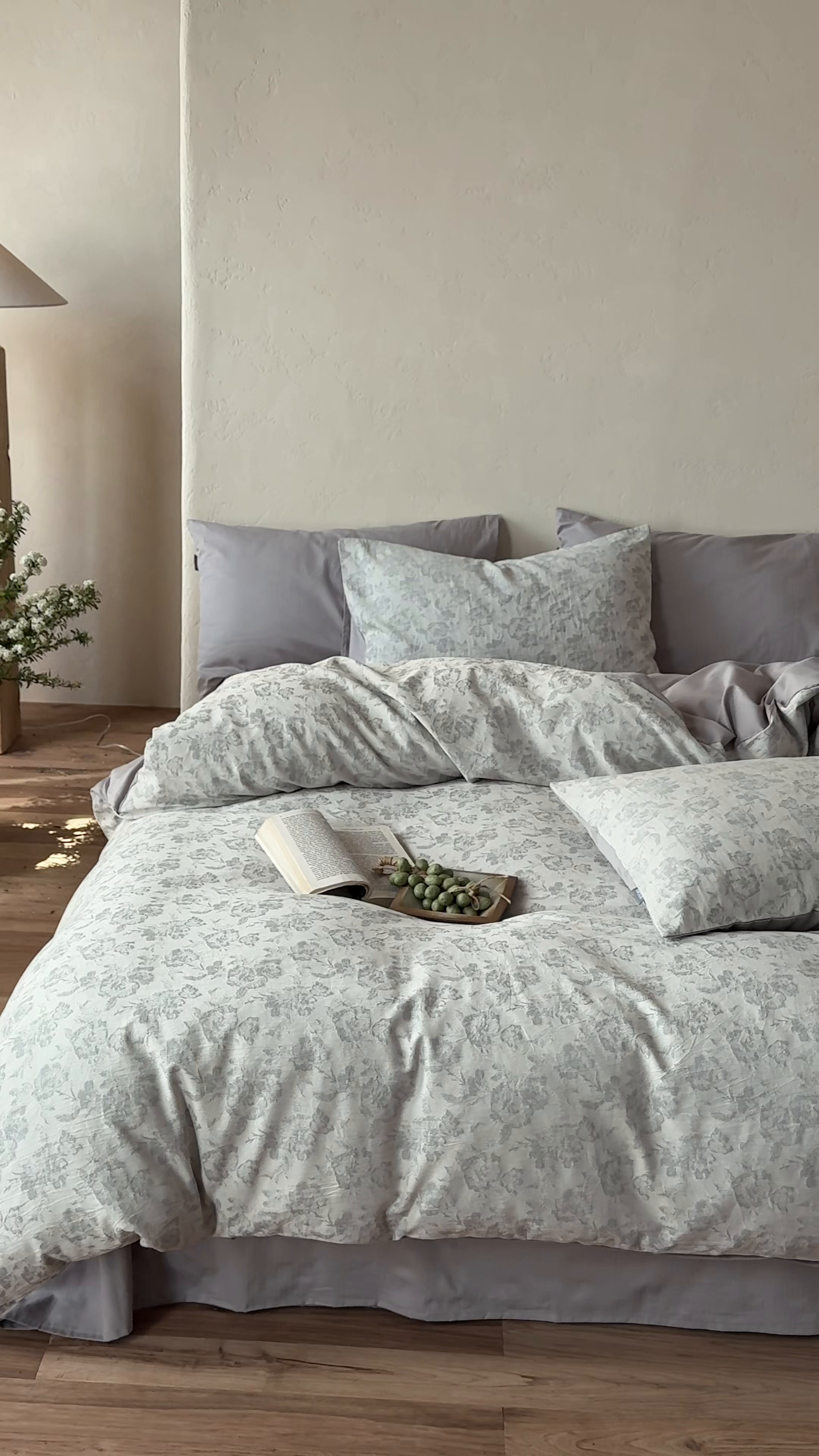 91家纺网 家纺一手货源 找家纺 时光里 2026新款全棉纯棉60支色织水洗提花四件套 椿樱时--浅山