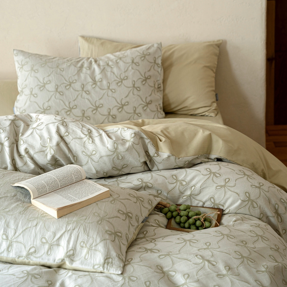 91家纺网 家纺一手货源 找家纺 时光里 2026新款全棉纯棉60支色织水洗提花四件套 蝴蝶结--艾绿