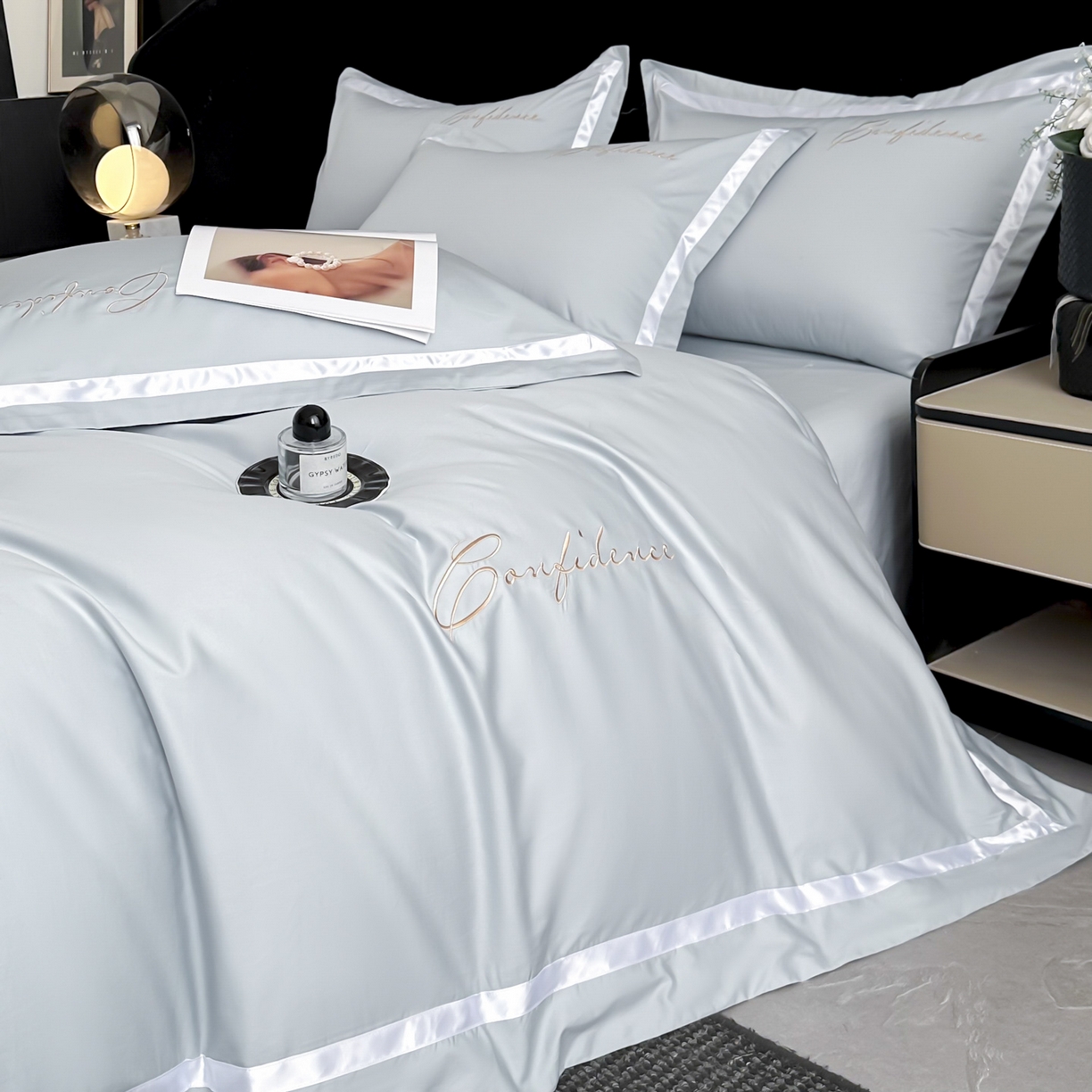 91家纺网 家纺一手货源 找家纺 新方向 【控价 提供买家秀】2026新款刺绣50s双股全棉贡缎长绒棉四件套-自信(控价 标准328元 加大348元) 自信-星月蓝