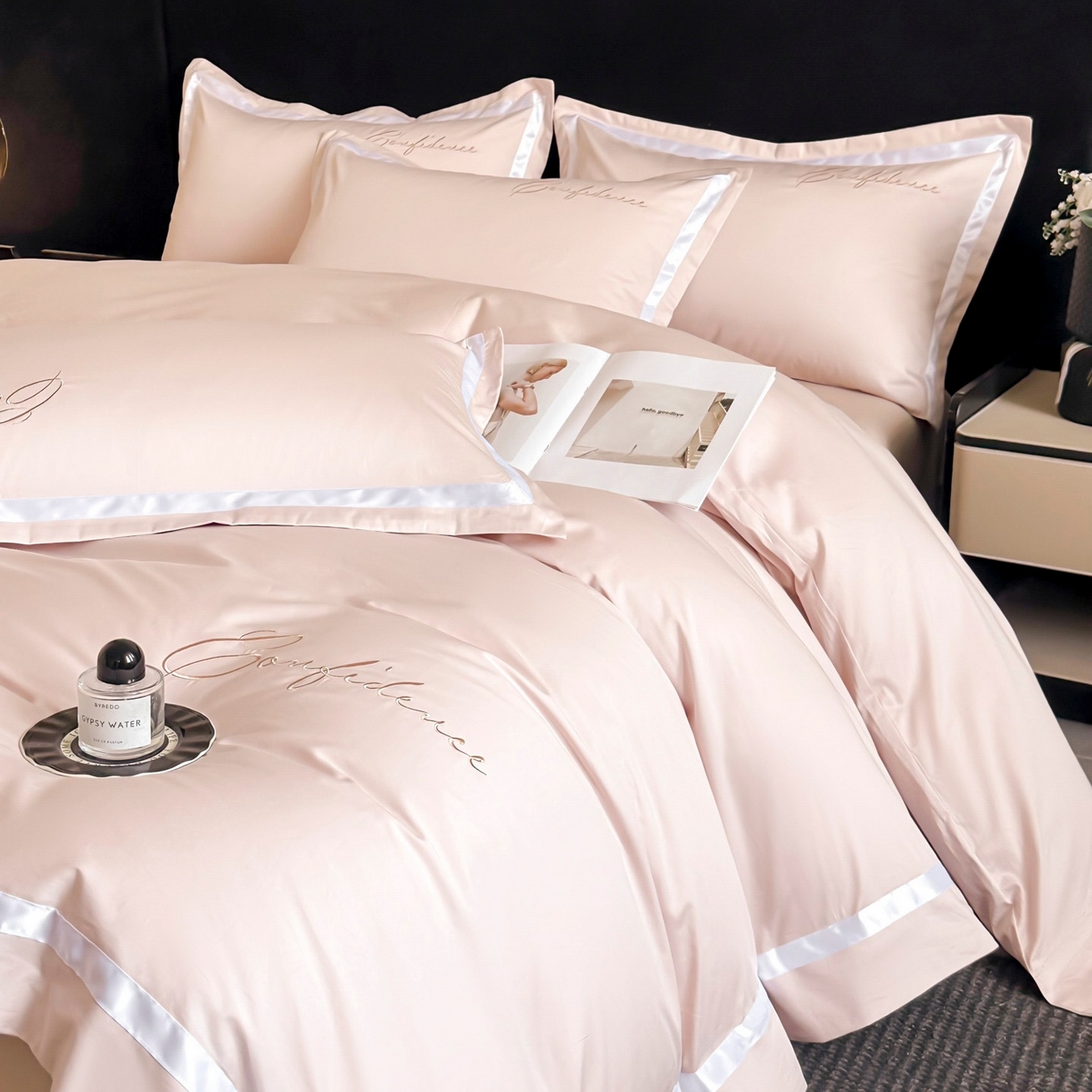 91家纺网 家纺一手货源 找家纺 （总）新方向 【控价 提供买家秀】2026新款刺绣50s双股全棉贡缎长绒棉四件套-自信(控价 标准328元 加大348元)