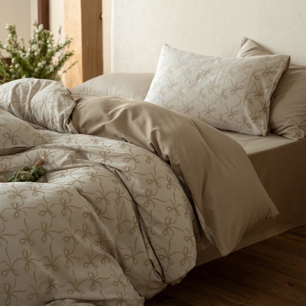 91家纺网 家纺一手货源 找家纺 时光里 2026新款全棉纯棉60支色织水洗提花四件套 蝴蝶结--燕麦