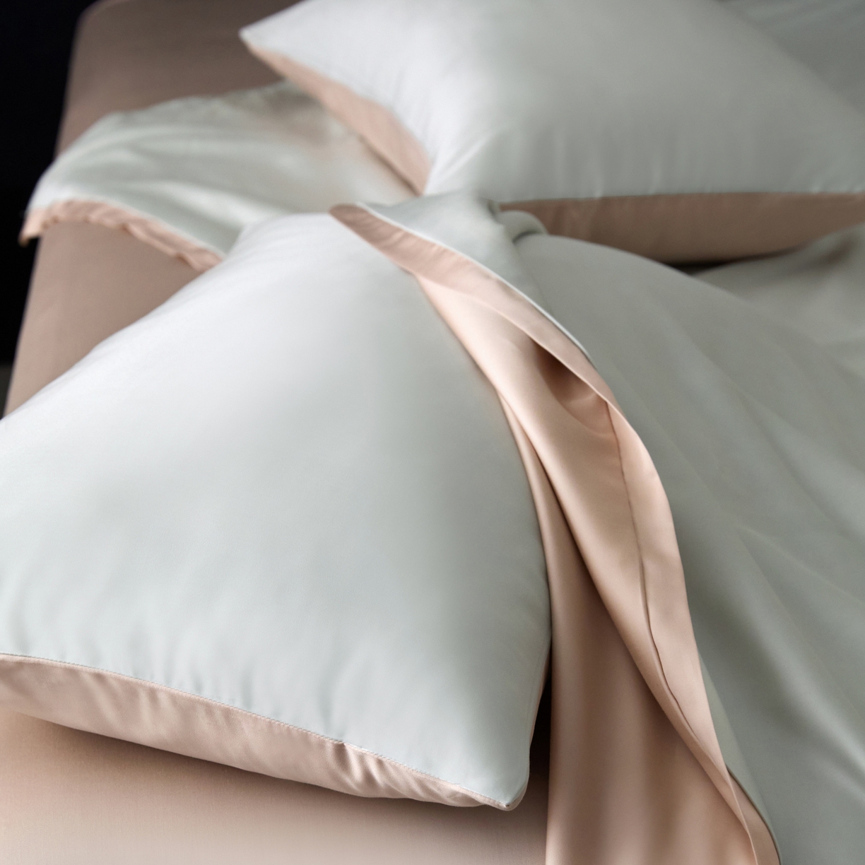 91家纺网 家纺一手货源 找家纺 纪梵茜 2026新款兰精天丝夏凉被100%蚕丝被莱赛尔天丝蚕丝空调被芯蚕丝夏被 蚕丝浅蓝