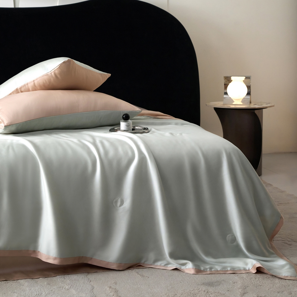 91家纺网 家纺一手货源 找家纺 纪梵茜 2026新款兰精天丝夏凉被100%蚕丝被莱赛尔天丝蚕丝空调被芯蚕丝夏被 蚕丝浅蓝