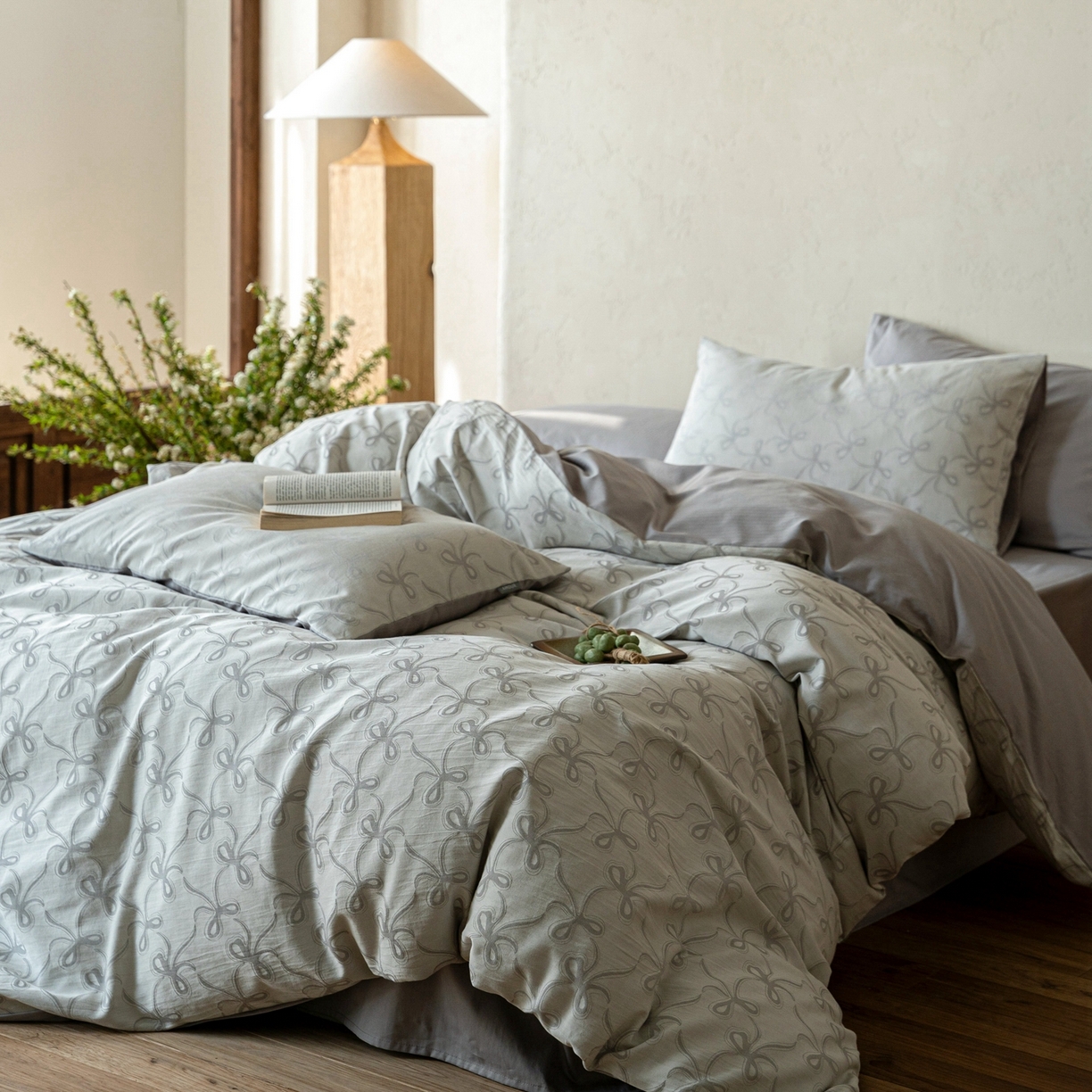 91家纺网 家纺一手货源 找家纺 时光里 2026新款全棉纯棉60支色织水洗提花四件套 蝴蝶结--云灰