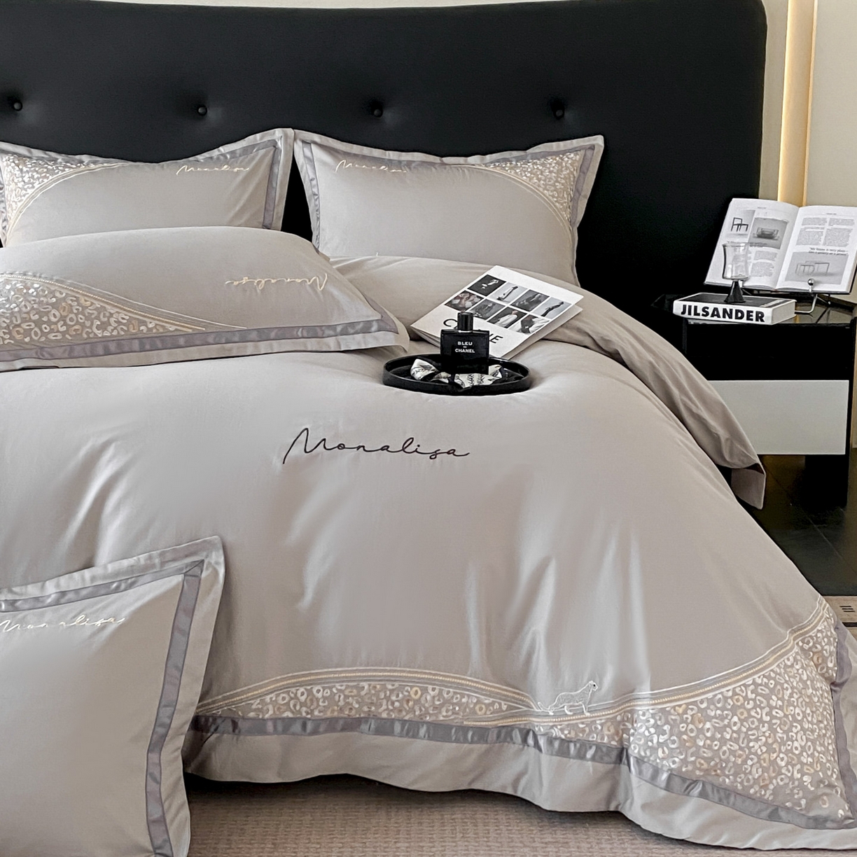 91家纺网 家纺一手货源 找家纺 新方向 【控价 提供买家秀】2026新款刺绣50s双股全棉贡缎长绒棉四件套-威尔(控价 标准348元 加大368元) 威尔-爵士灰