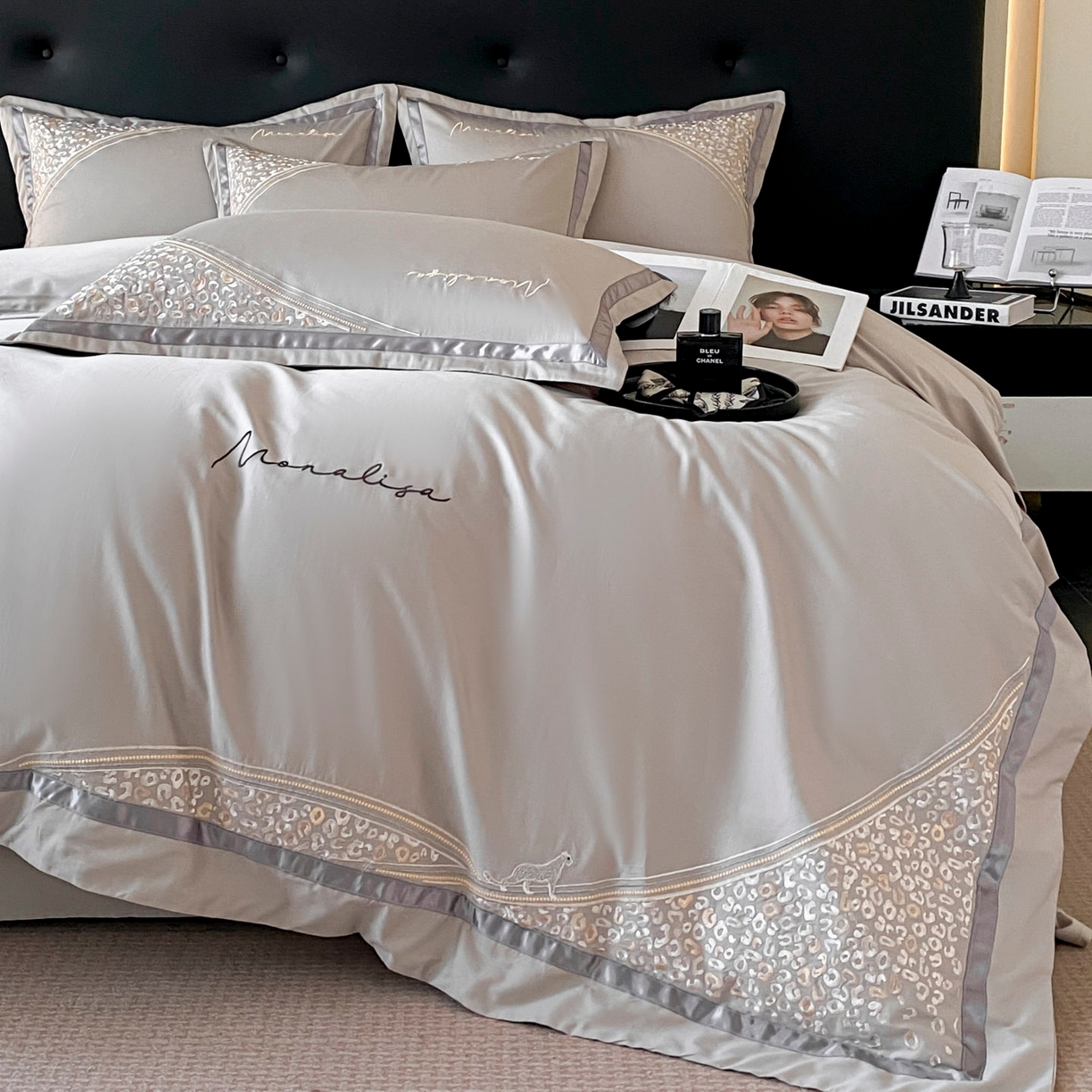 91家纺网 家纺一手货源 找家纺 新方向 【控价 提供买家秀】2026新款刺绣50s双股全棉贡缎长绒棉四件套-威尔(控价 标准348元 加大368元) 威尔-爵士灰