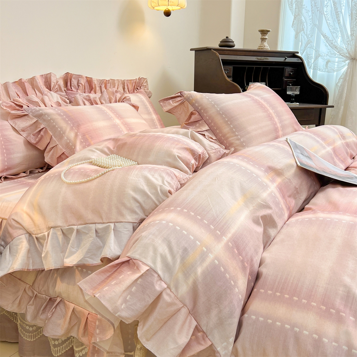 91家纺网 家纺一手货源 找家纺 宜凡家纺 2026新款全棉数码印花单层床裙格子系列四件套 光之羽 紫