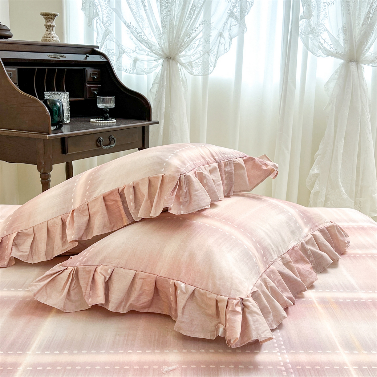 91家纺网 家纺一手货源 找家纺 宜凡家纺 2026新款全棉数码印花单层床裙格子系列四件套 光之羽 紫