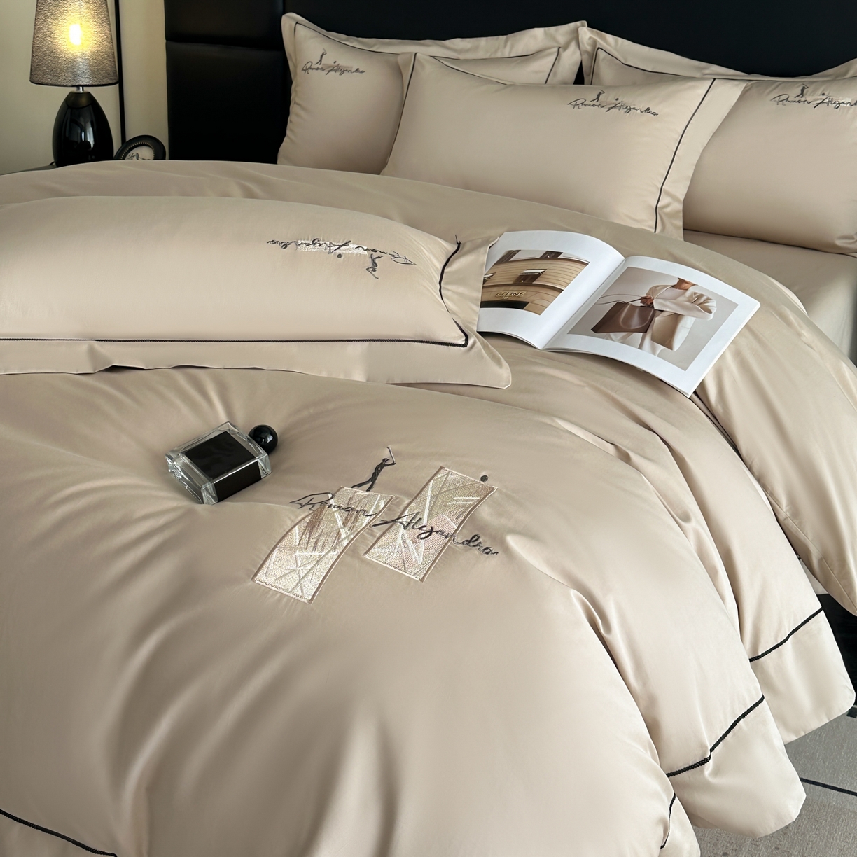 91家纺网 家纺一手货源 找家纺 （总）新方向 【控价 提供买家秀】2026新款 刺绣50s双股全棉贡缎长绒棉四件套-哈德森(控价 标准328元 加大348元)