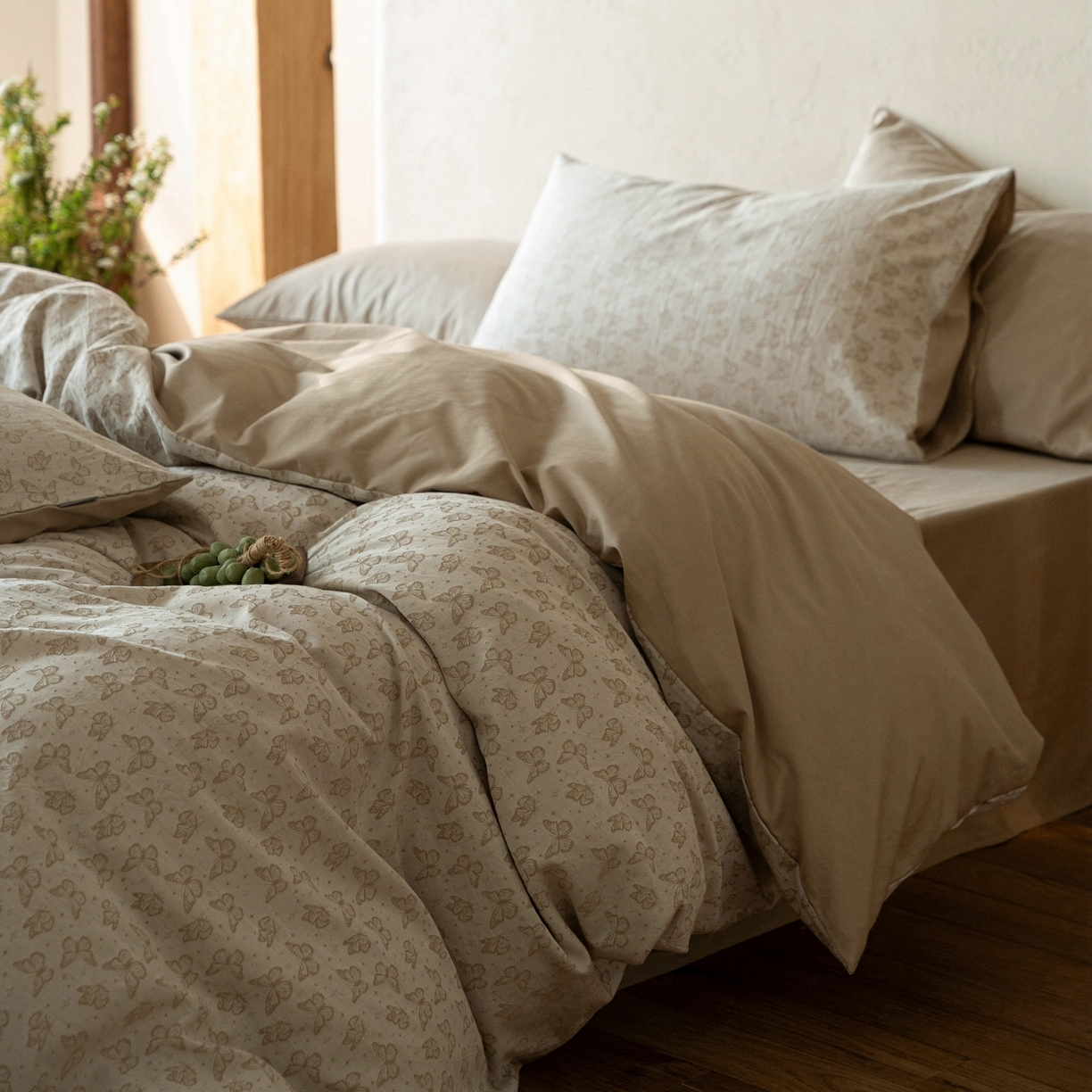 91家纺网 家纺一手货源 找家纺 时光里 2026新款全棉纯棉60支色织水洗提花四件套 花蝴翎