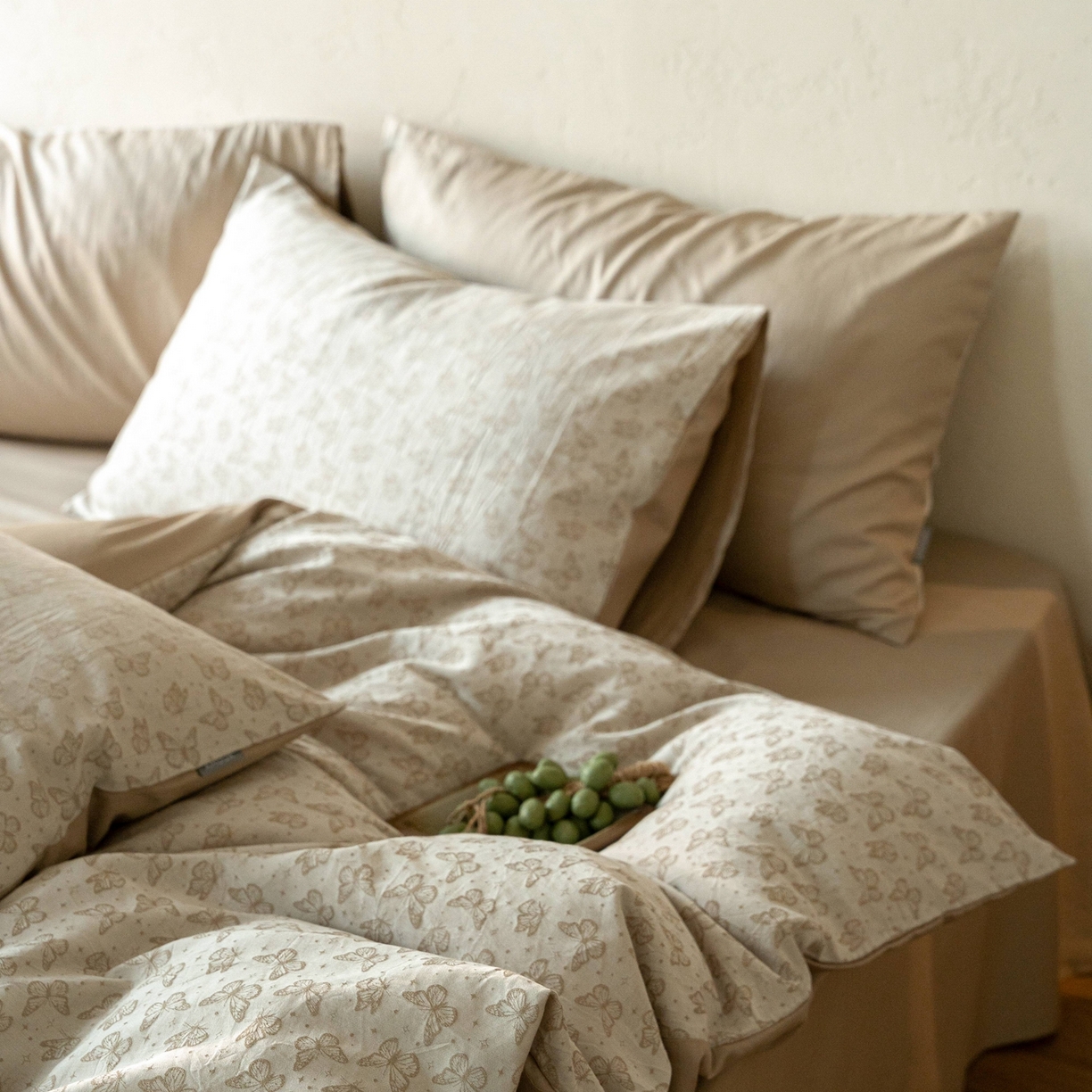 91家纺网 家纺一手货源 找家纺 时光里 2026新款全棉纯棉60支色织水洗提花四件套 花蝴翎