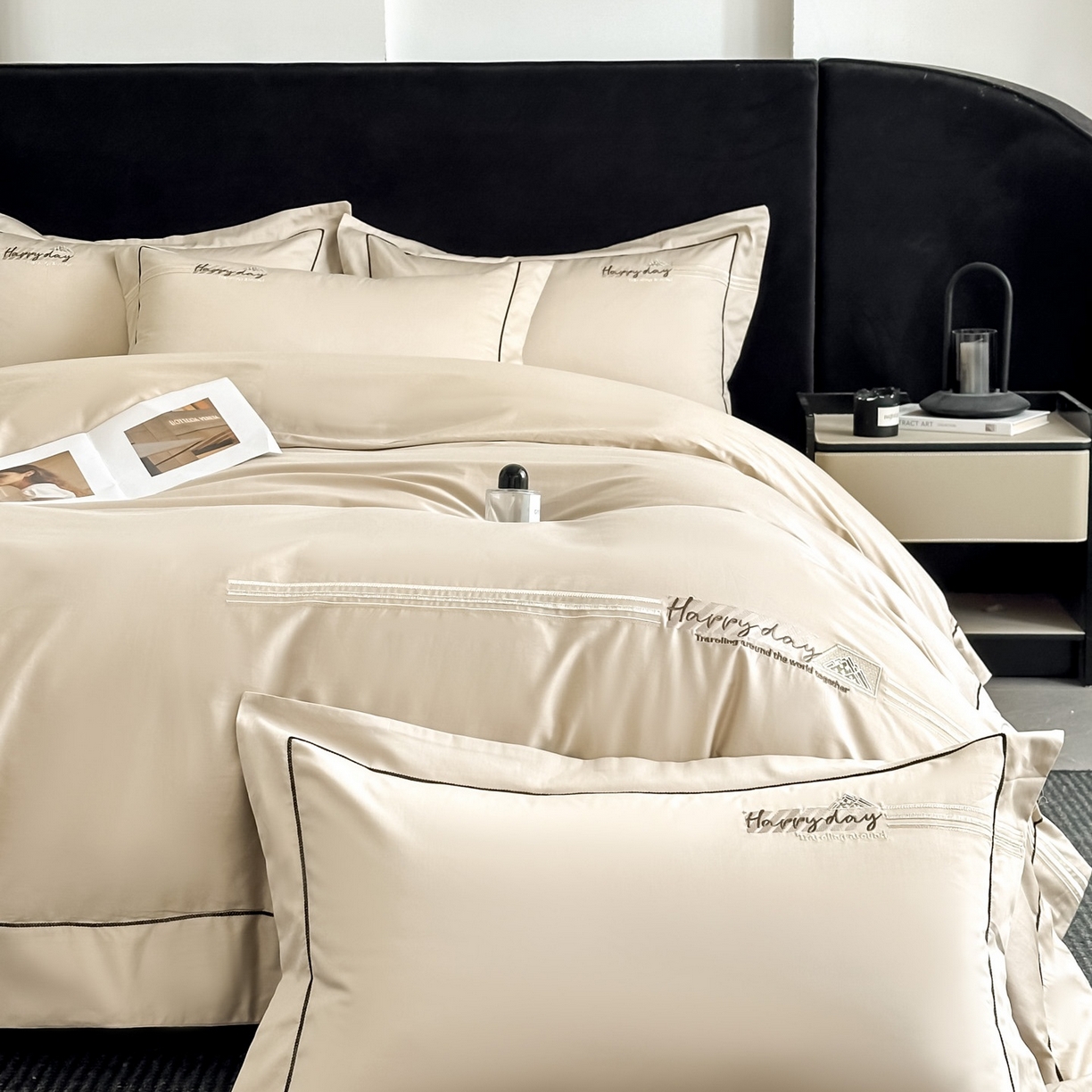 91家纺网 家纺一手货源 找家纺 新方向 【控价 提供买家秀】2026新款 刺绣50s双股全棉贡缎长绒棉四件套-亚瑟(控价 标准328元 加大348元) 亚瑟-香槟