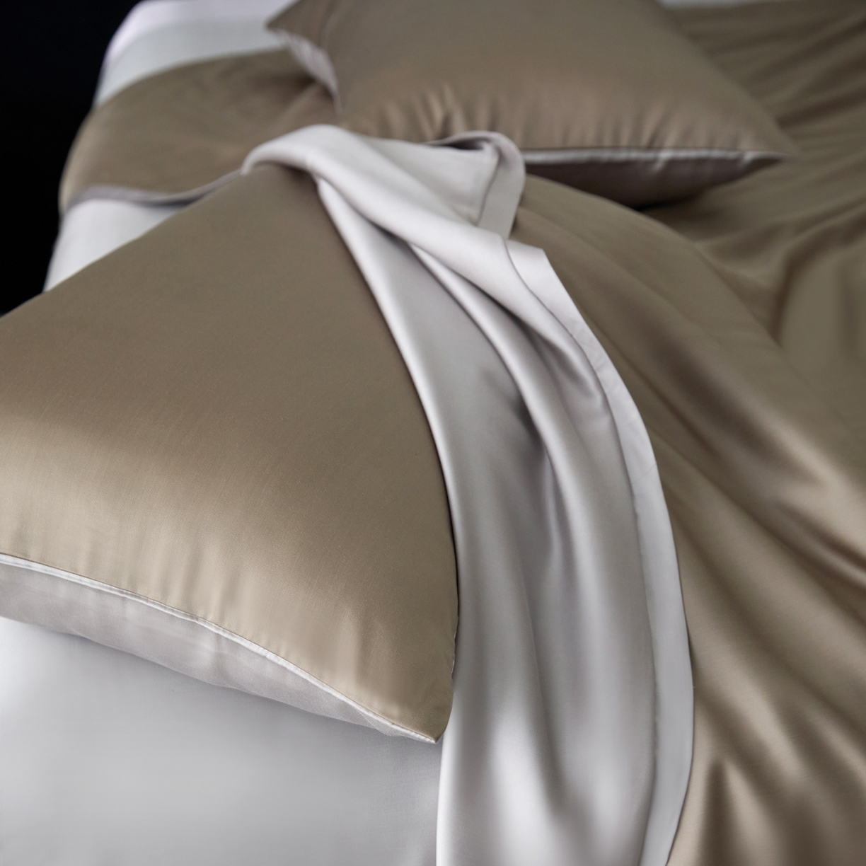 91家纺网 家纺一手货源 找家纺 A+爱家（纪梵茜） 2026新款兰精天丝夏凉被100%蚕丝被莱赛尔天丝蚕丝空调被芯蚕丝夏被 蚕丝咖色