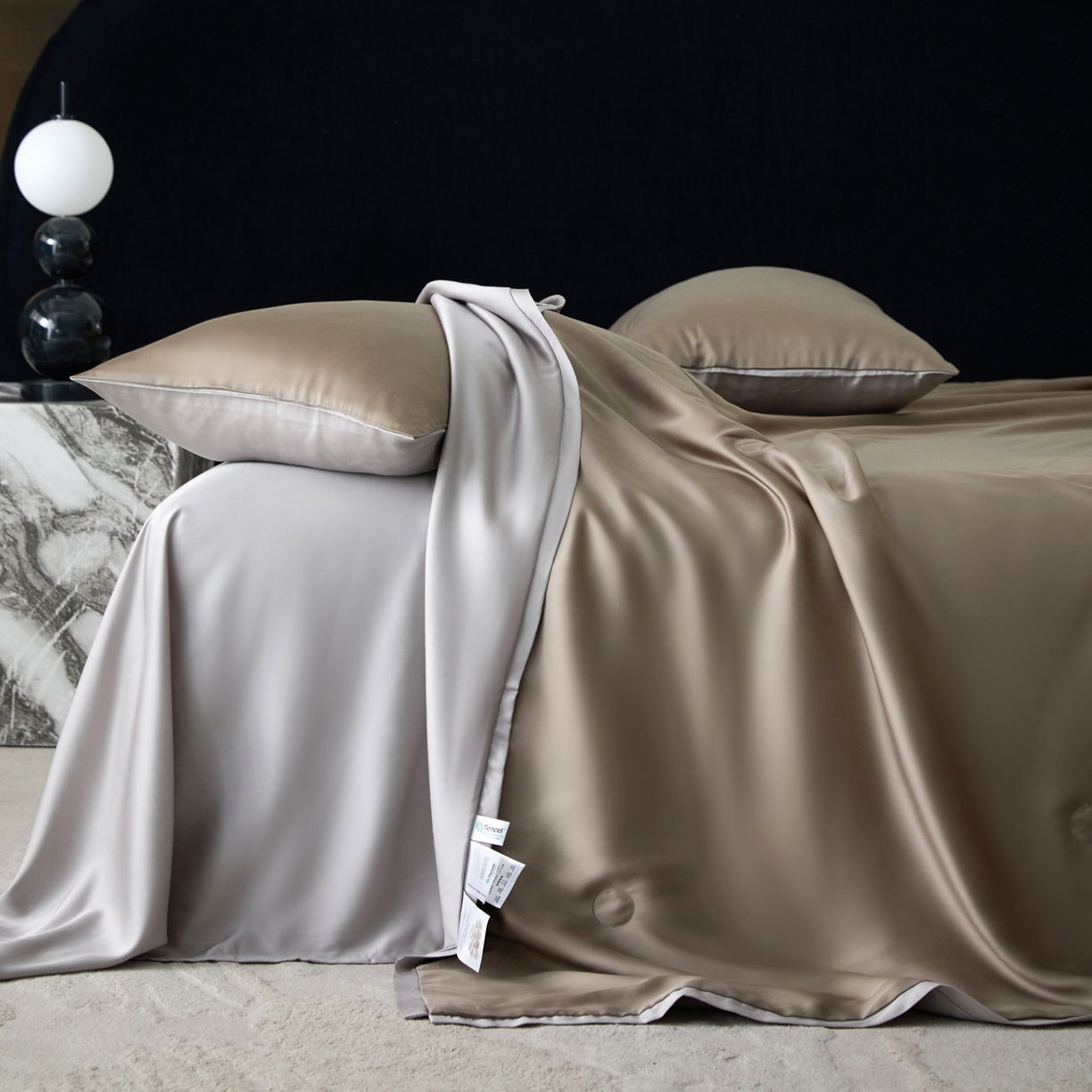 91家纺网 家纺一手货源 找家纺 A+爱家（纪梵茜） 2026新款兰精天丝夏凉被100%蚕丝被莱赛尔天丝蚕丝空调被芯蚕丝夏被 蚕丝咖色