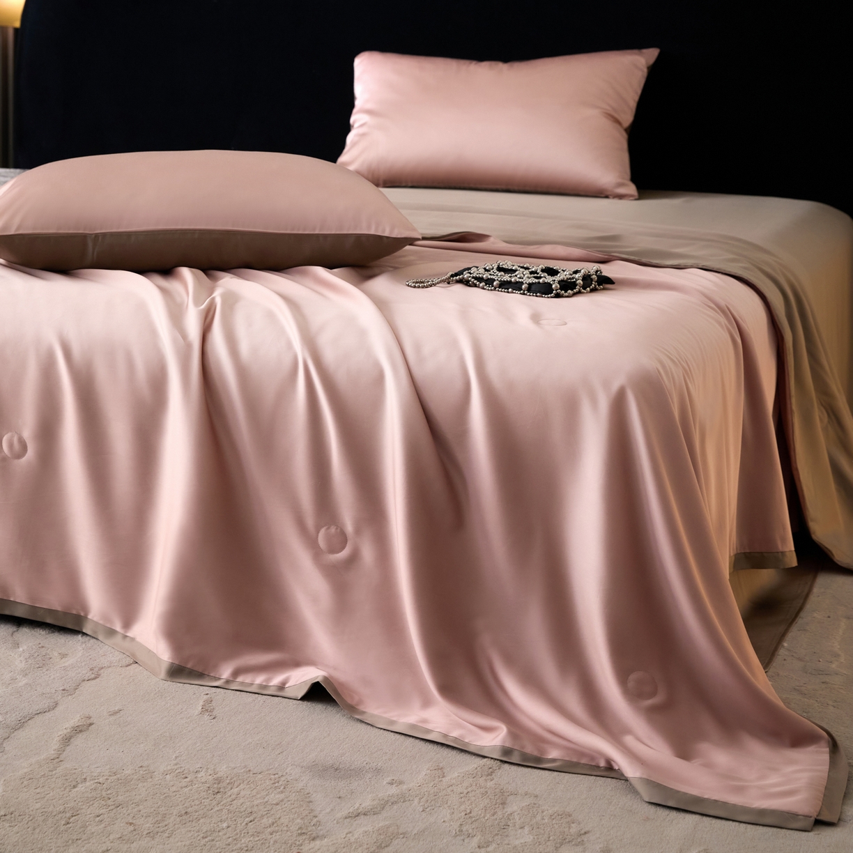 91家纺网 家纺一手货源 找家纺 （总）A+爱家（纪梵茜） 2026新款兰精天丝夏凉被100%蚕丝被莱赛尔天丝蚕丝空调被芯蚕丝夏被