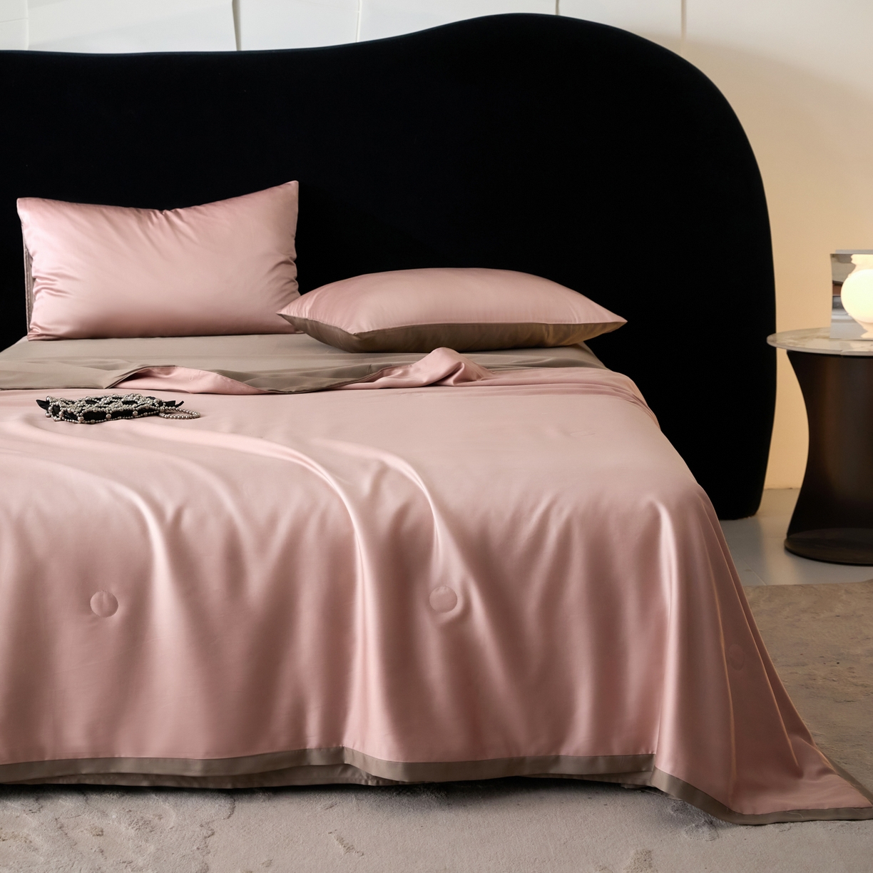 91家纺网 家纺一手货源 找家纺 A+爱家（纪梵茜） 2026新款兰精天丝夏凉被100%蚕丝被莱赛尔天丝蚕丝空调被芯蚕丝夏被 蚕丝豆沙