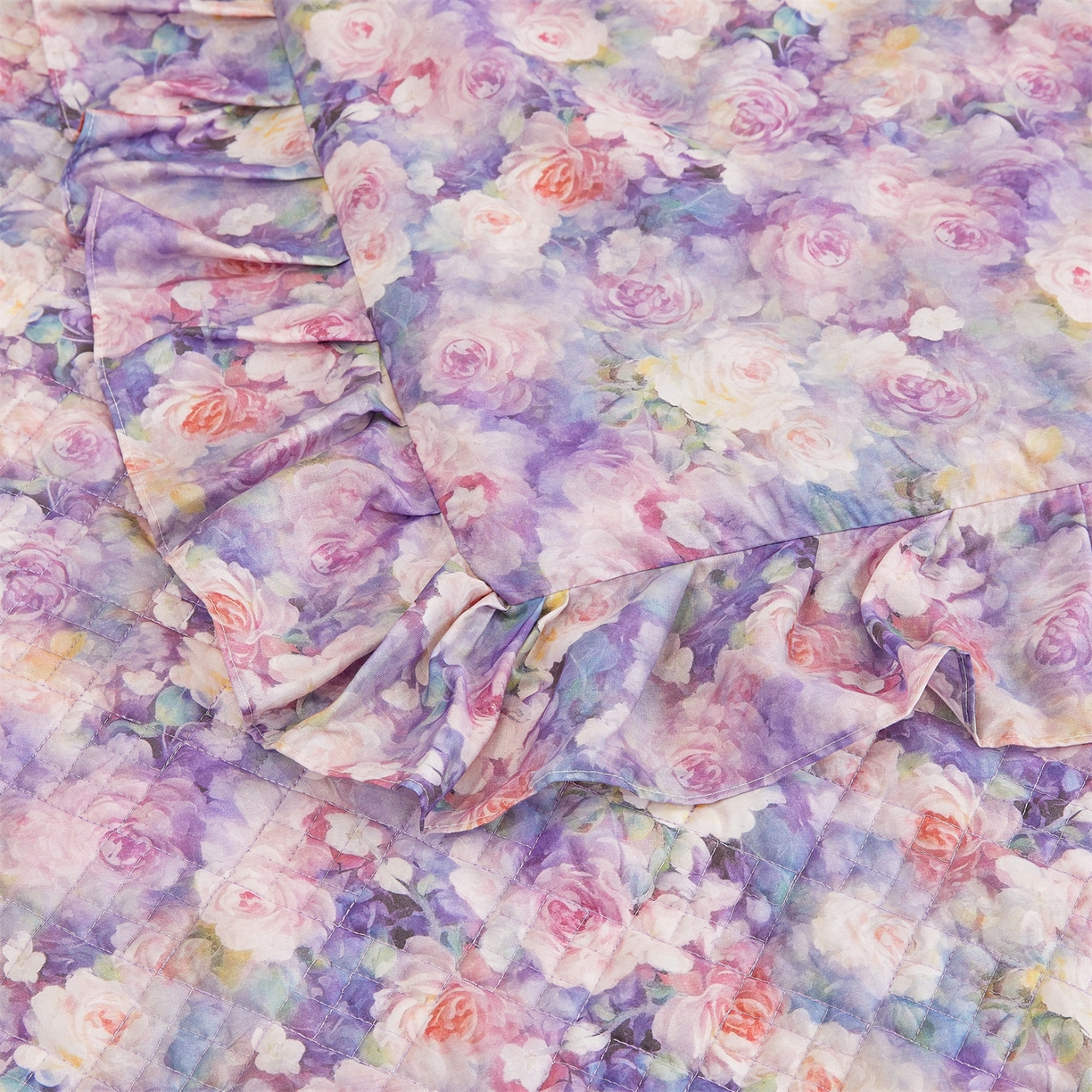 91家纺网 家纺一手货源 找家纺 宜凡家纺 2026新款莱赛尔天丝印花床裙夏被四件套 海棠碎影