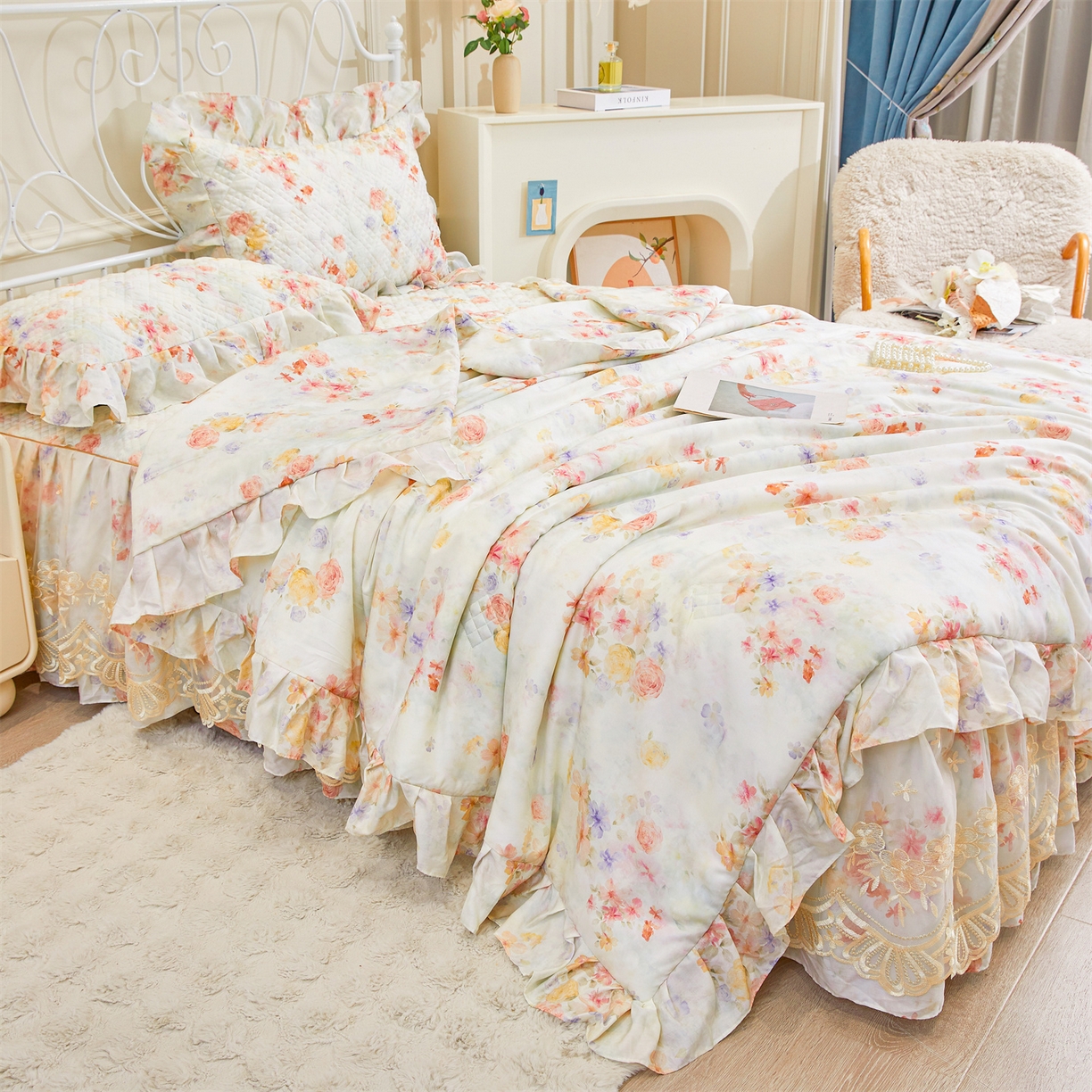 91家纺网 家纺一手货源 找家纺 宜凡家纺 2026新款莱赛尔天丝印花床裙夏被四件套 海棠听风