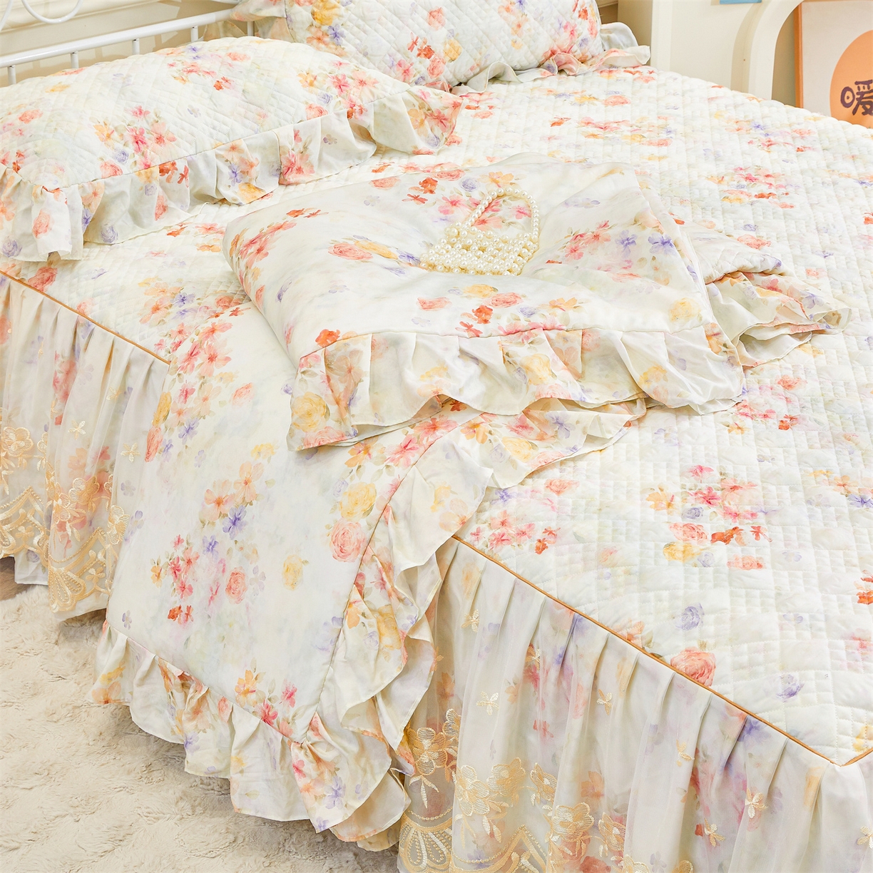 91家纺网 家纺一手货源 找家纺 宜凡家纺 2026新款莱赛尔天丝印花床裙夏被四件套 海棠听风